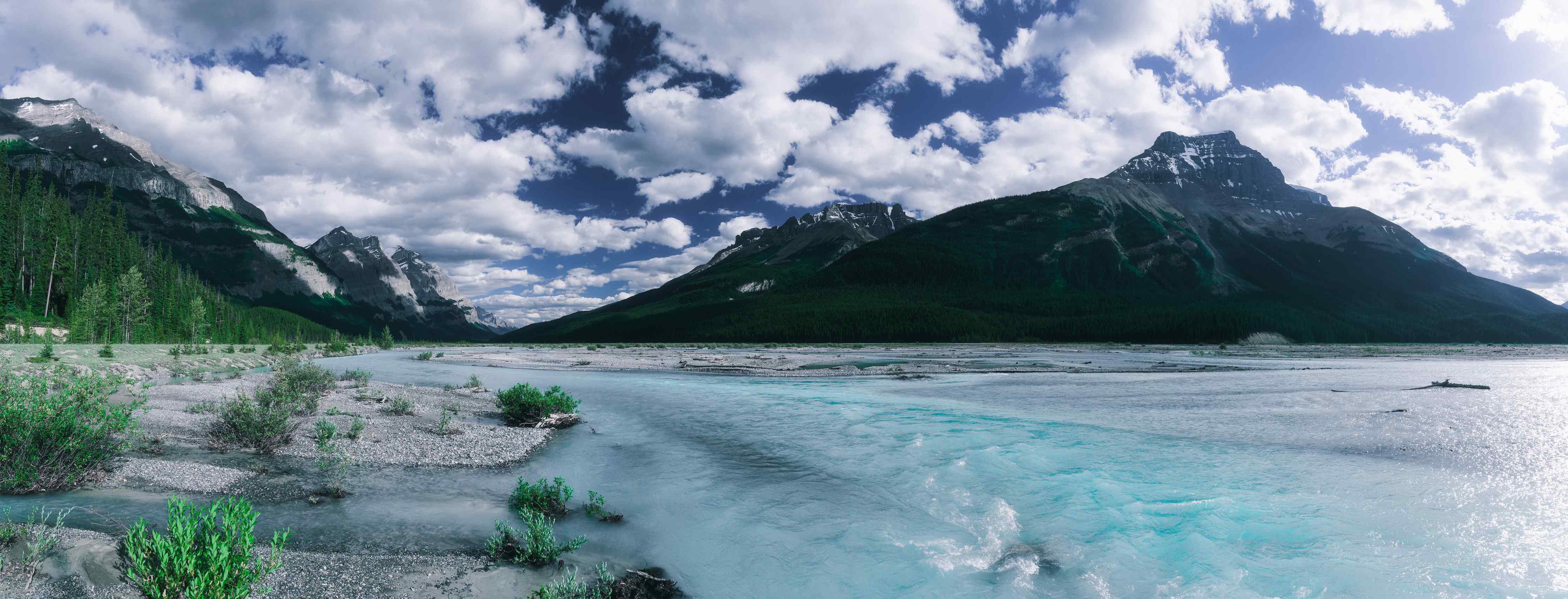 Wandverkleidung Wohnzimmer-Dramatische Landschaft entlang des Icefields Parkway
