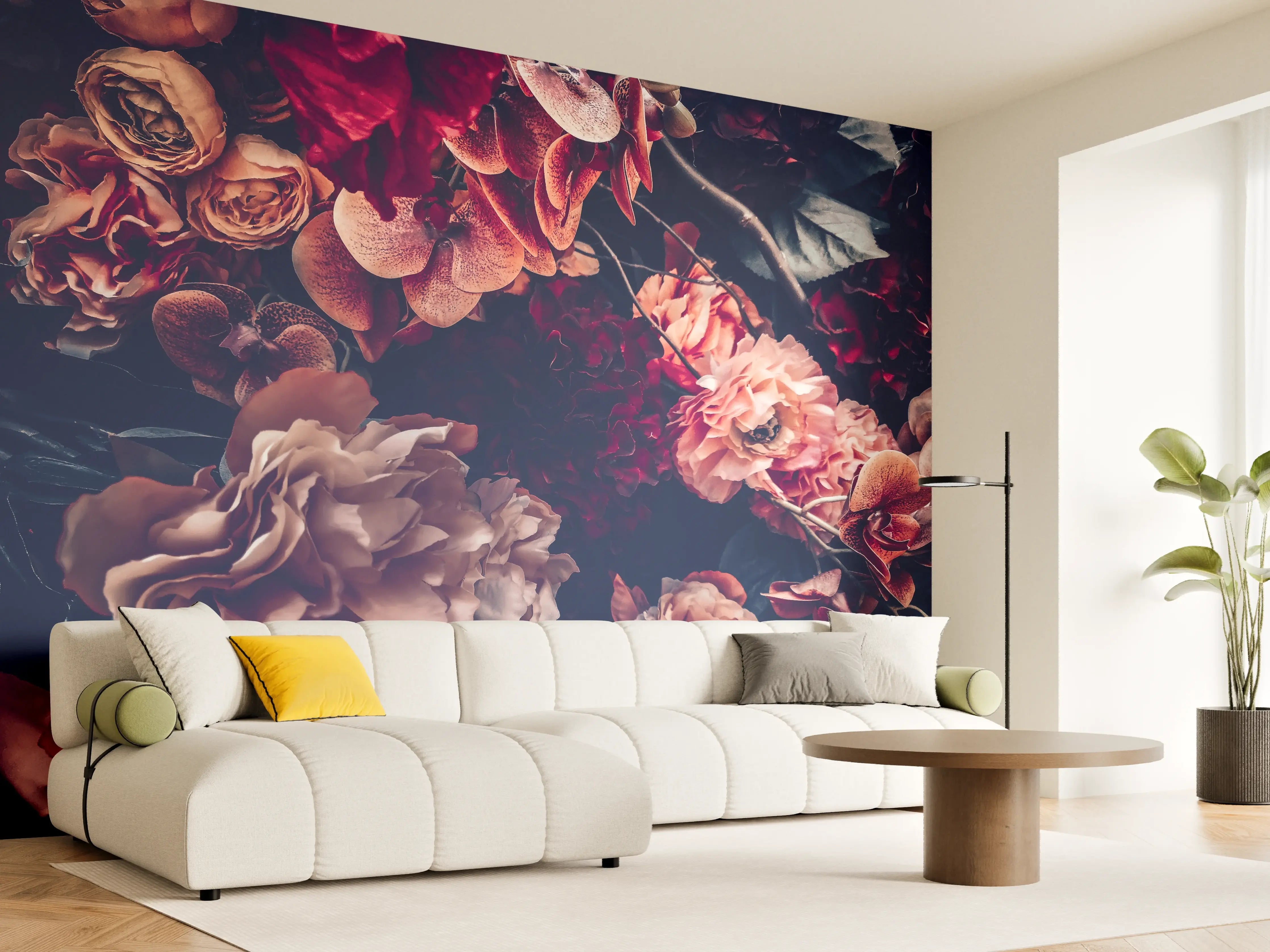 Wandverkleidung Wohnzimmer - Elegante dunkle Blumenarrangement