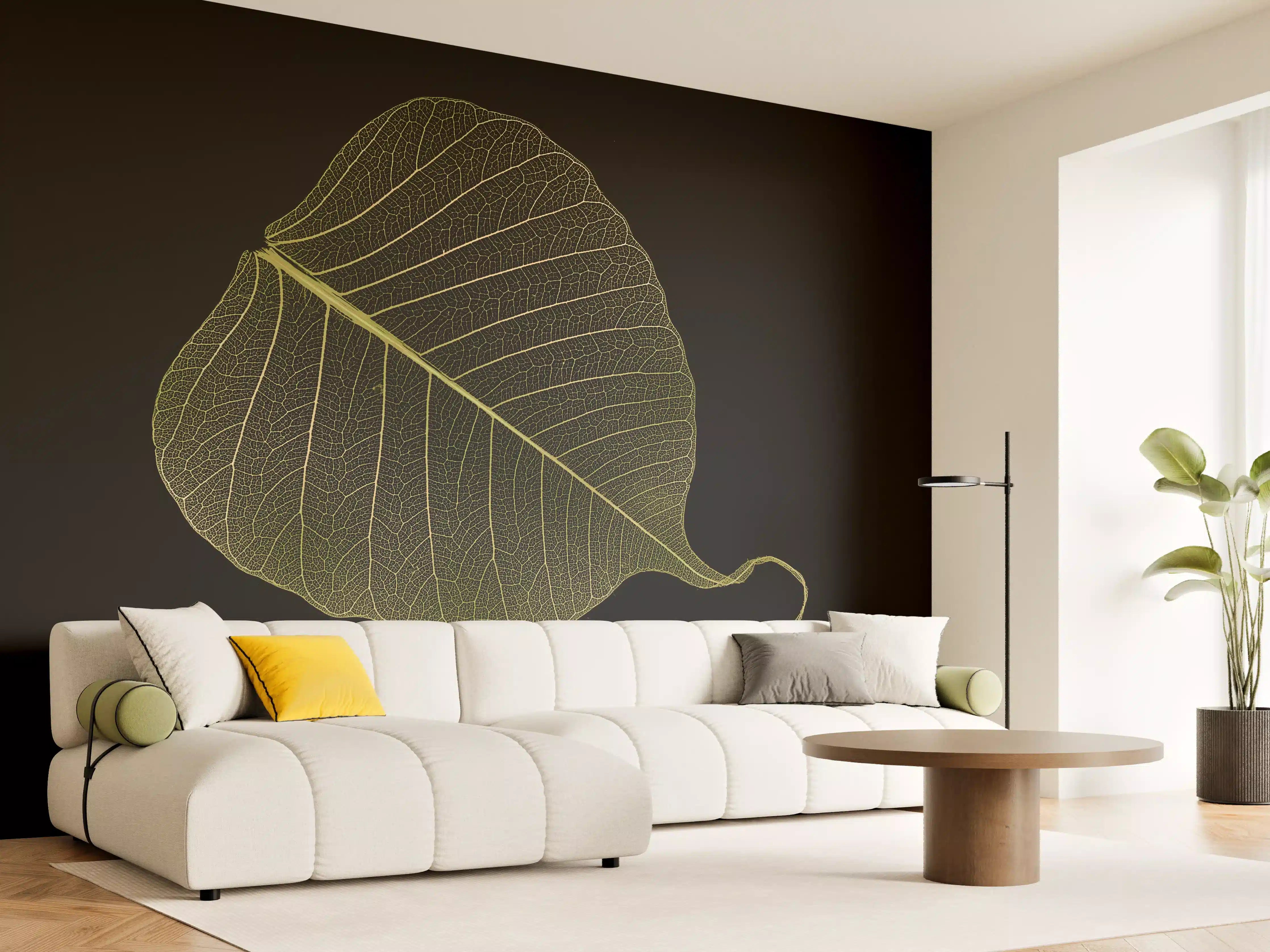 Wandverkleidung Wohnzimmer - Elegantes Blatt auf dunklem Hintergrund