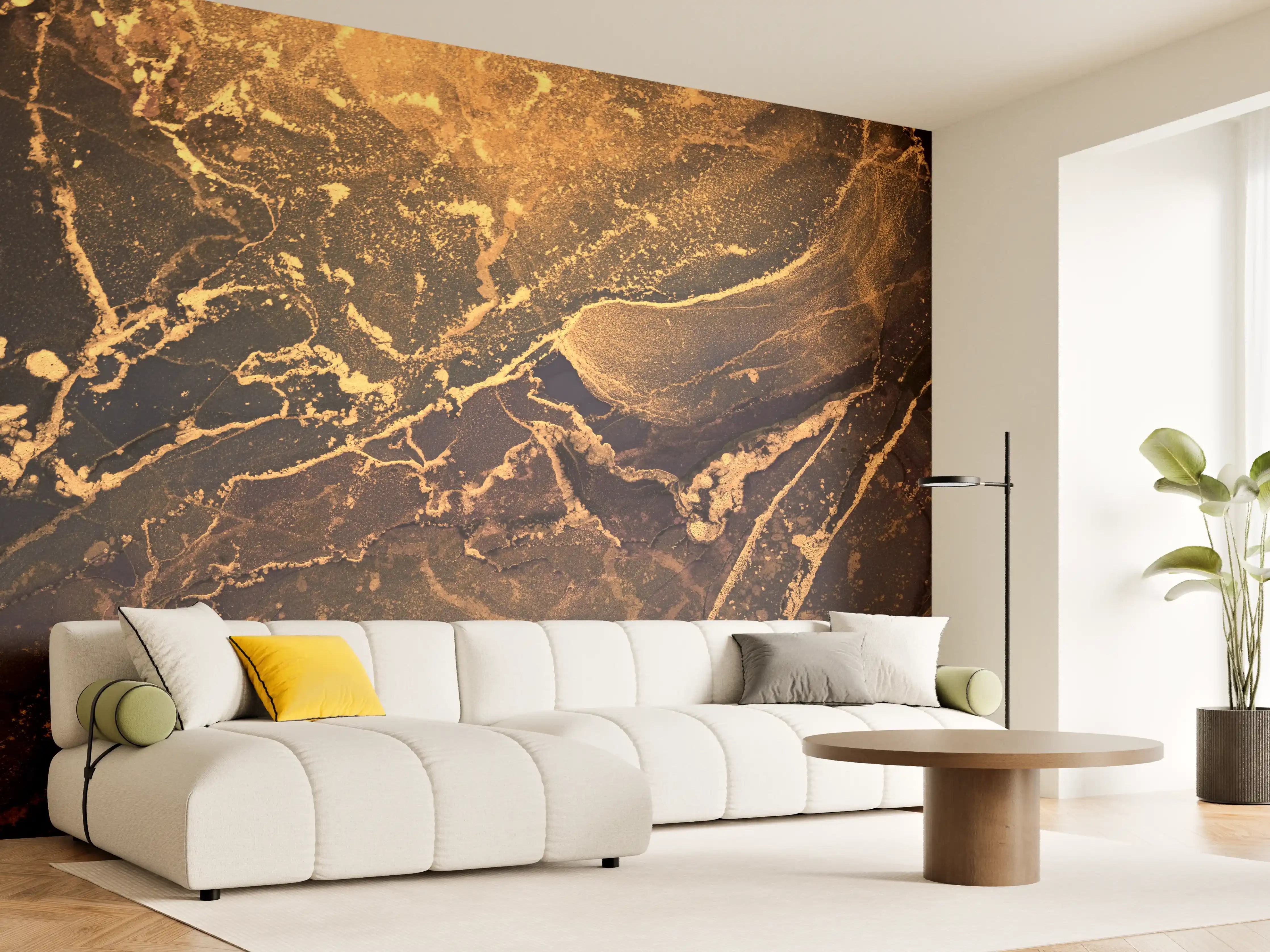 Wandverkleidung Wohnzimmer - Elegantes Marmor-Design in dunklen Tönen mit Goldakzenten