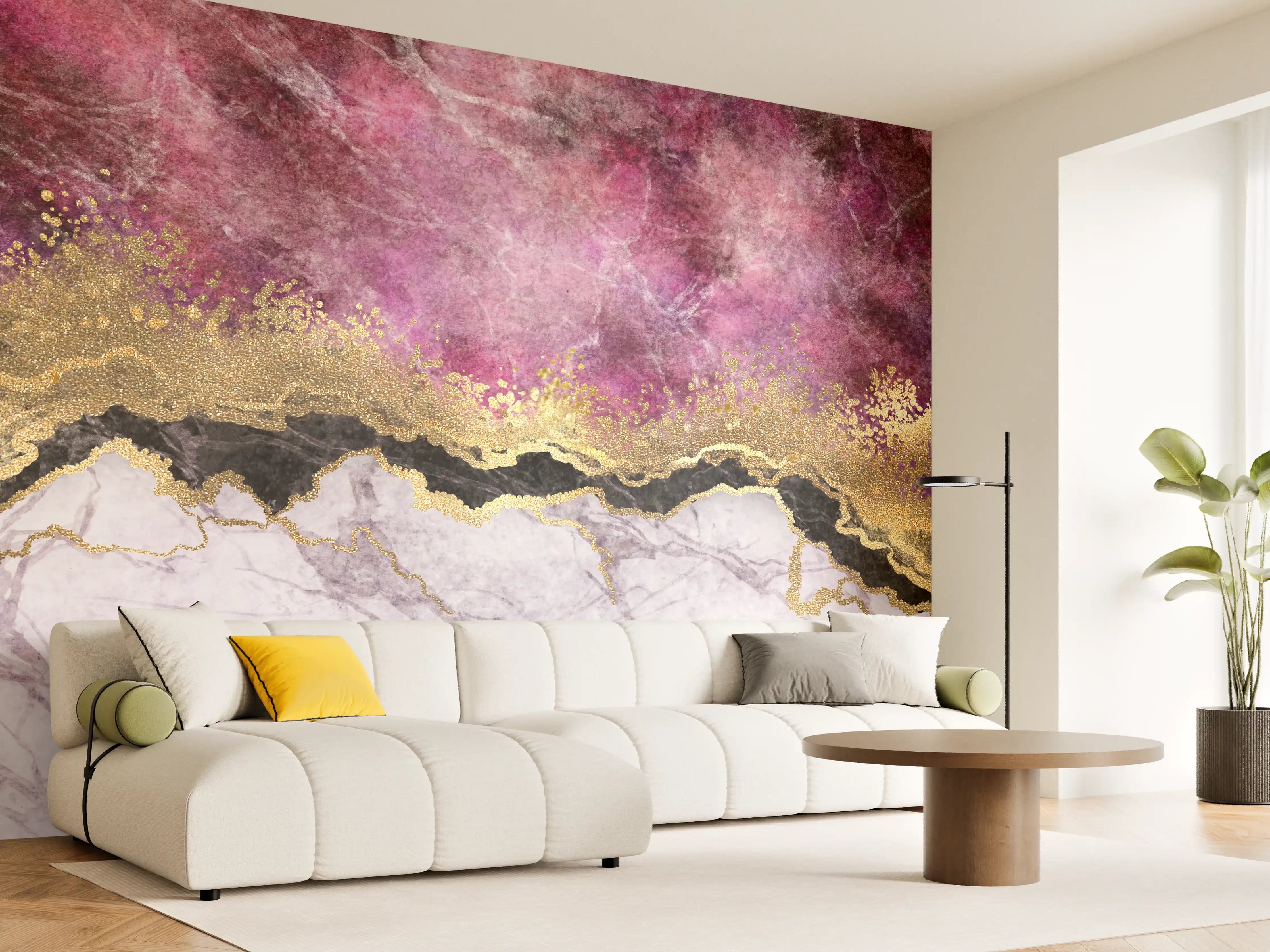 Wandverkleidung Wohnzimmer - Elegantes Marmormotiv mit goldenen Akzenten