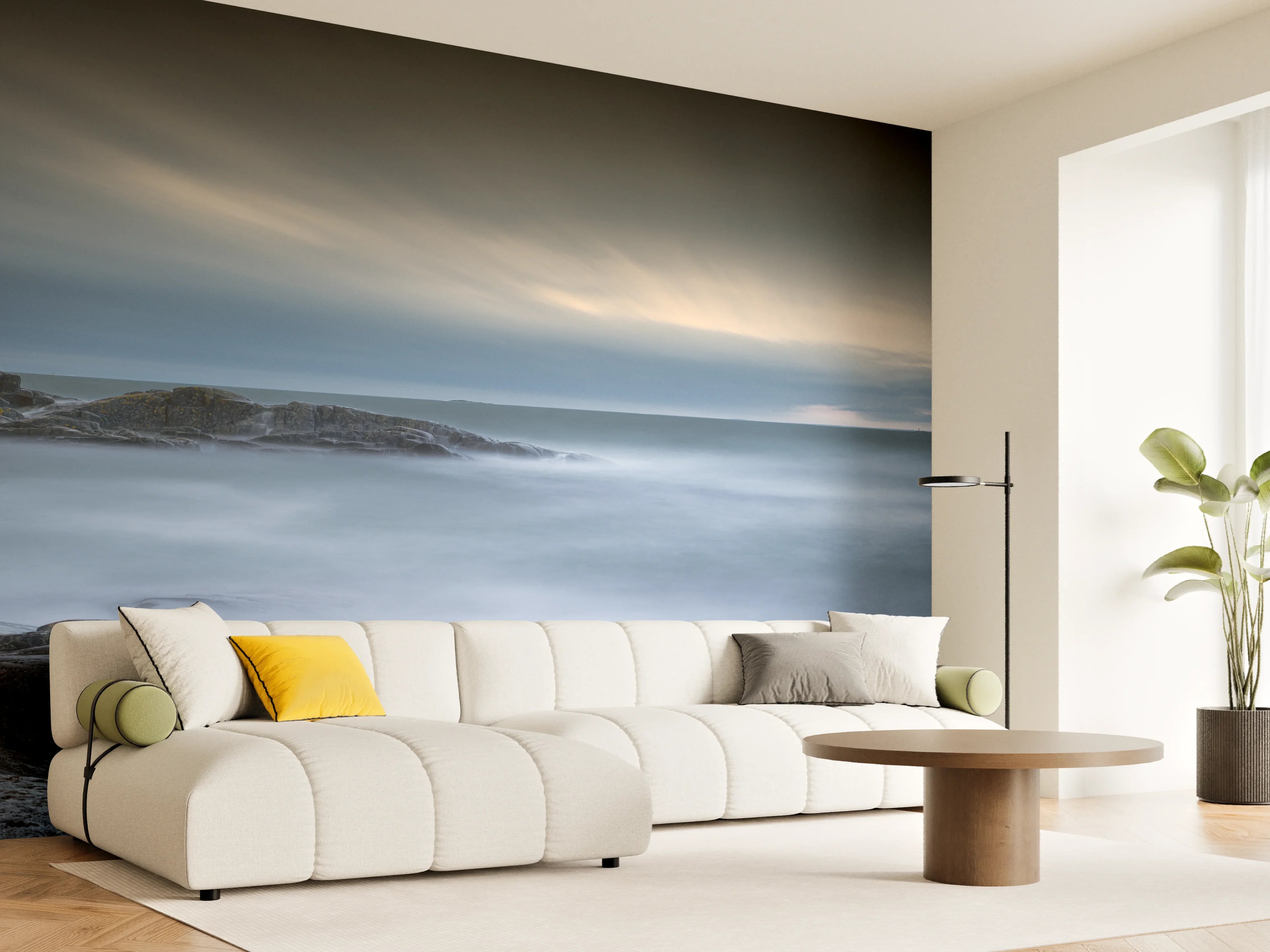 Wandverkleidung Wohnzimmer - Felsiger & Nebliger Strand auf mit schöner Meer Landschaft
