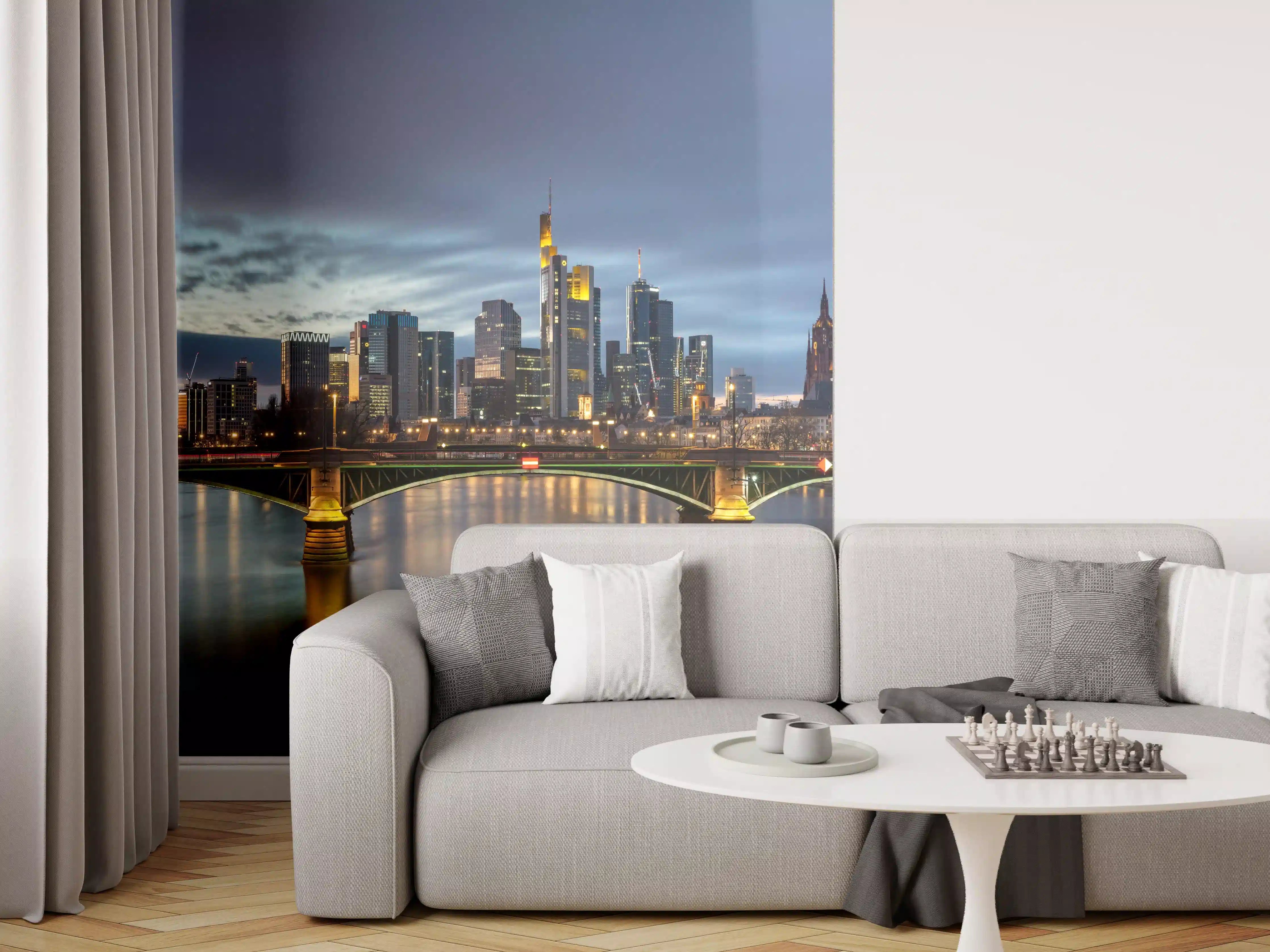 Wandverkleidung Wohnzimmer - Flussansicht in der Dämmerung von Frankfurt