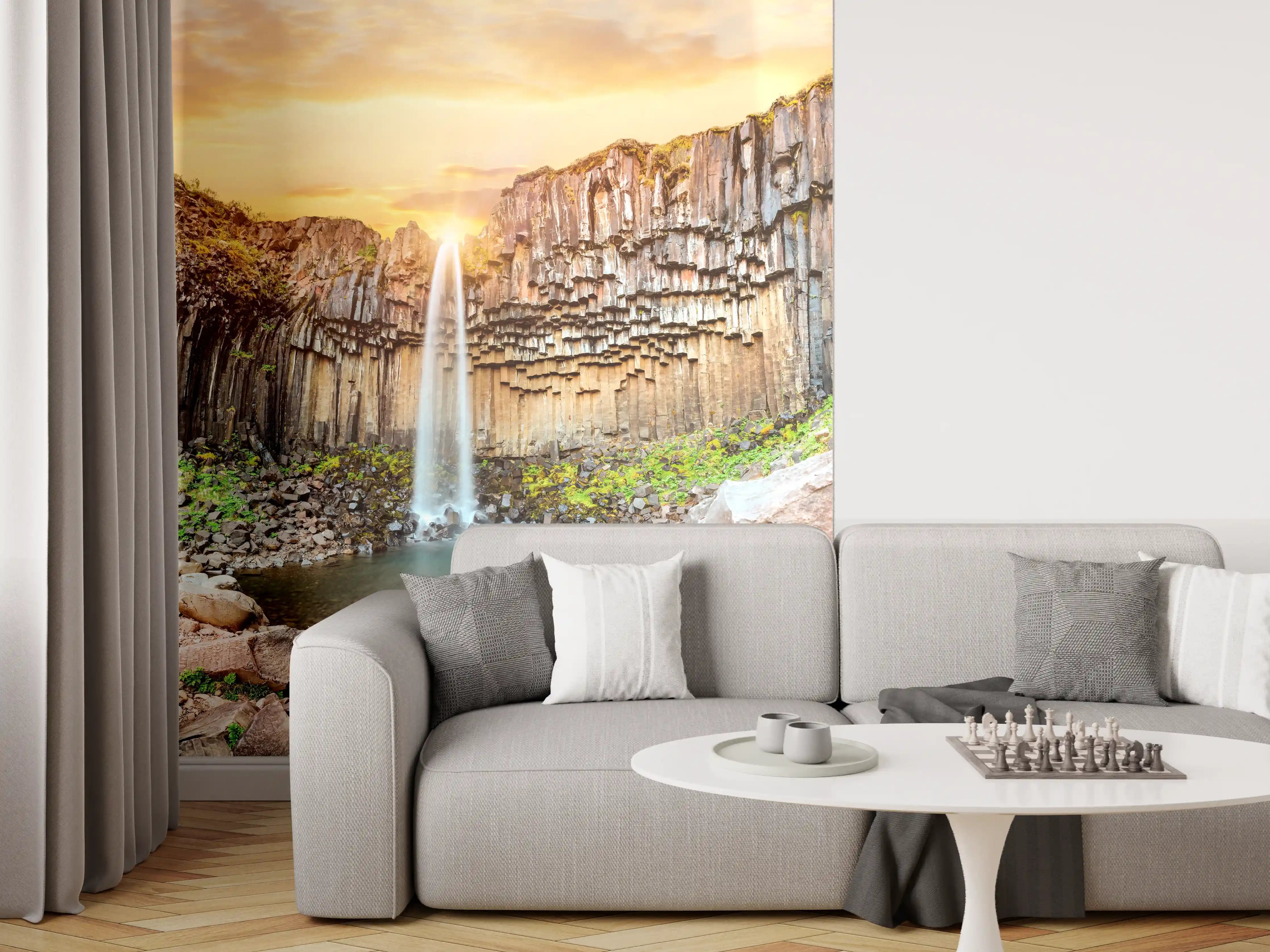 Wandverkleidung Wohnzimmer - Glitzernder Wasserfall im goldenen Abendlicht