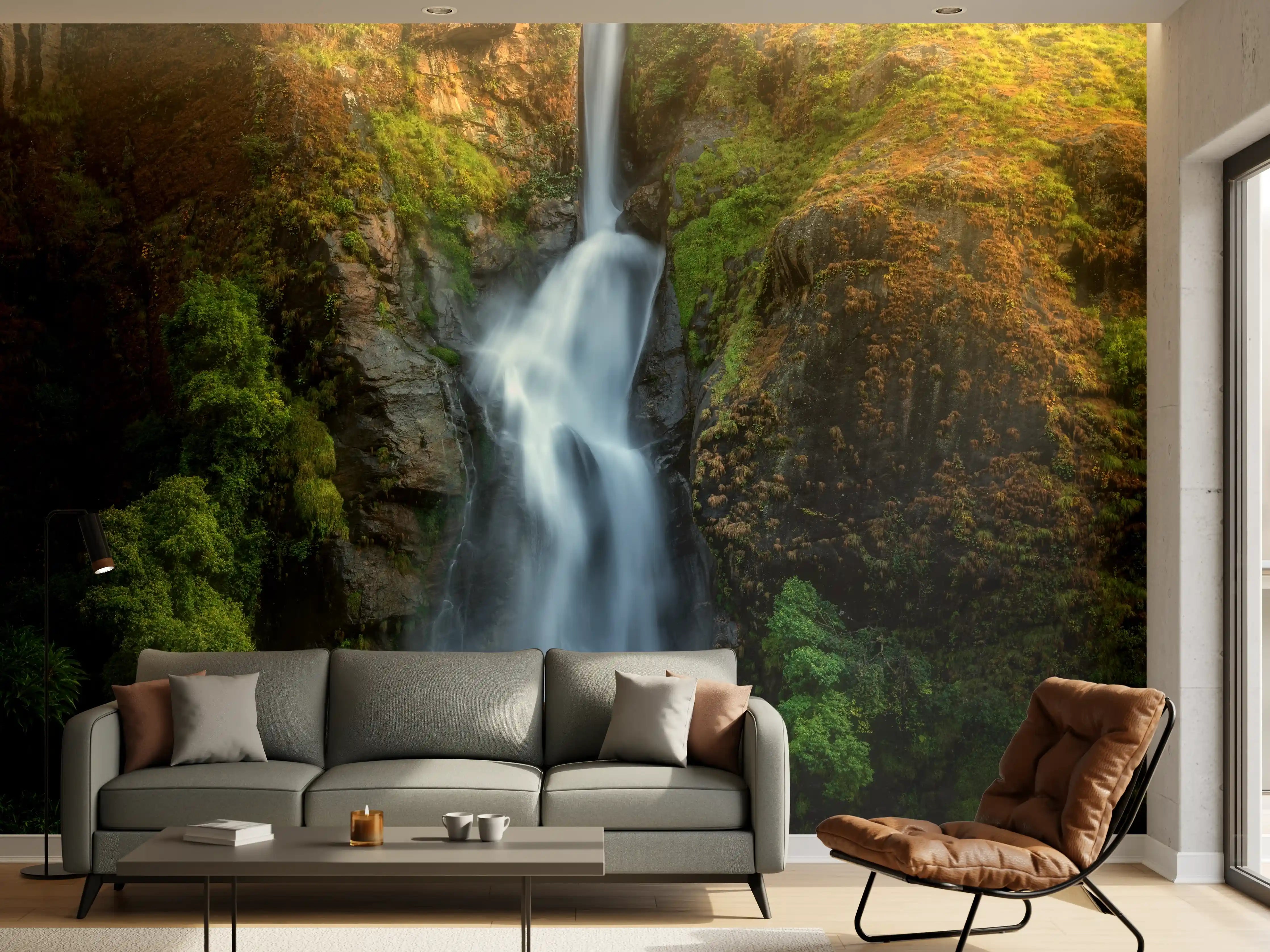 Wandverkleidung Wohnzimmer - Grau schimmernder Wasserfall in der Natur