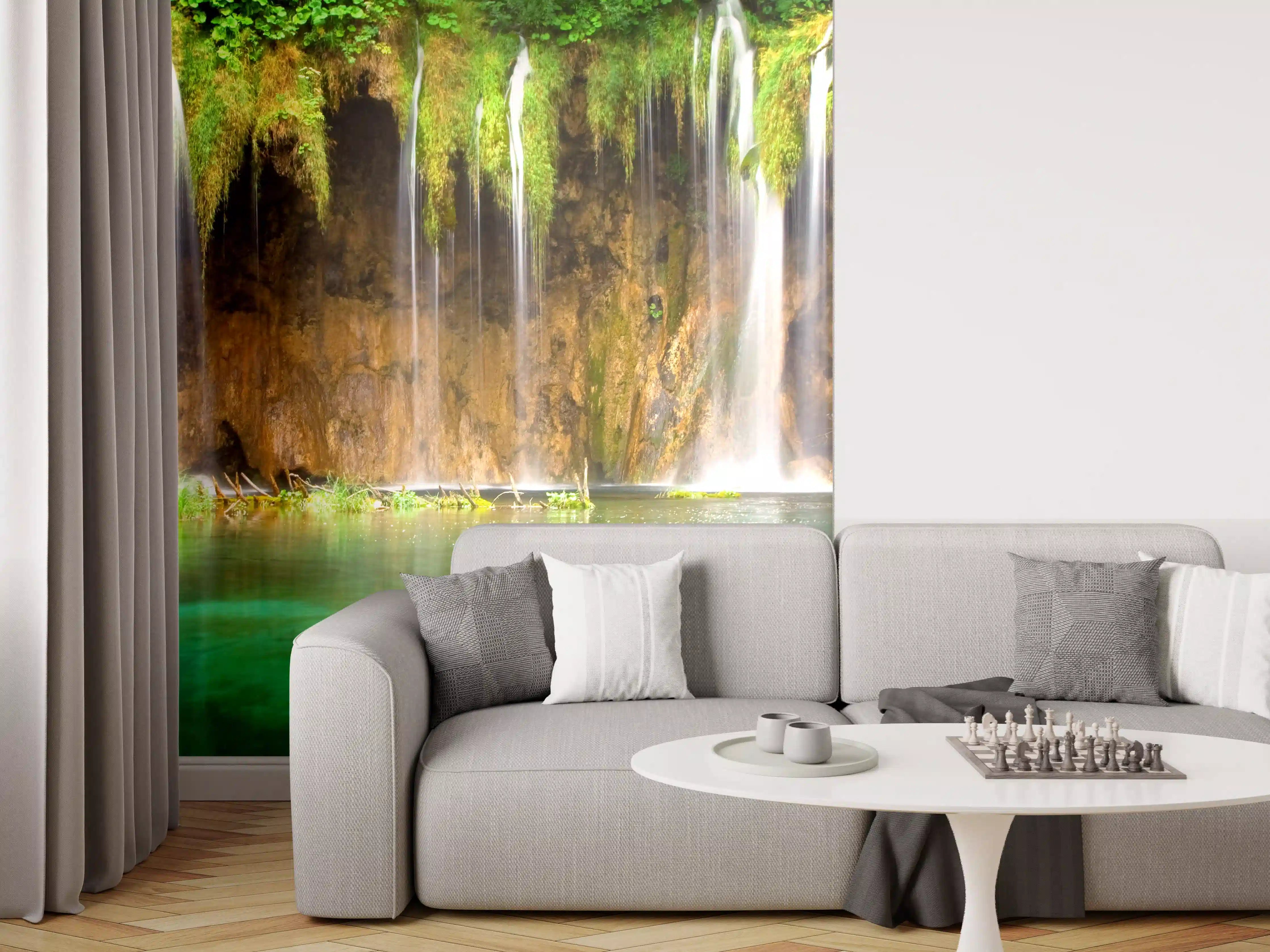Wandverkleidung Wohnzimmer - Grauer Wasserfall in grüner Natur