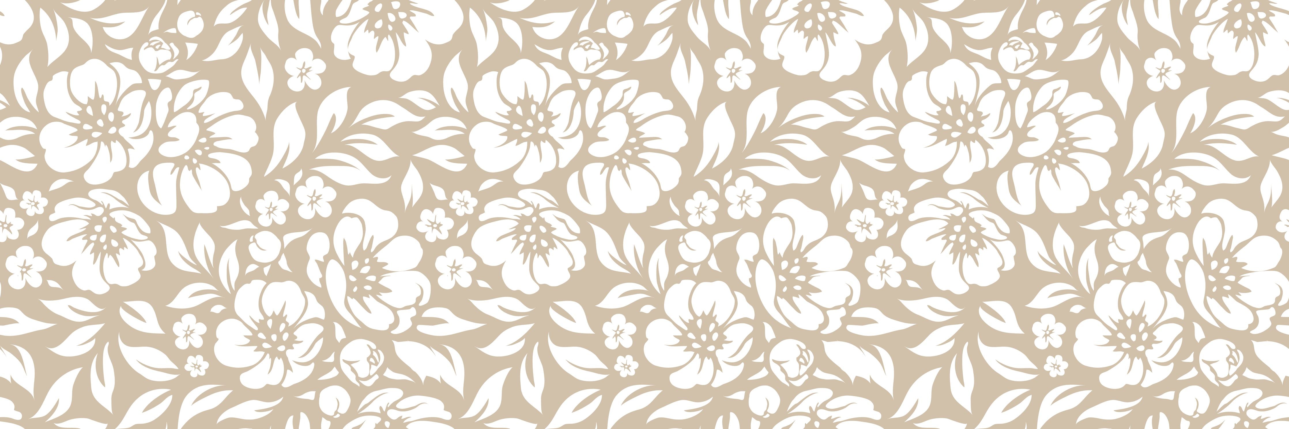 Wandverkleidung Wohnzimmer-Helle Blumenmuster in Beige und Weiß