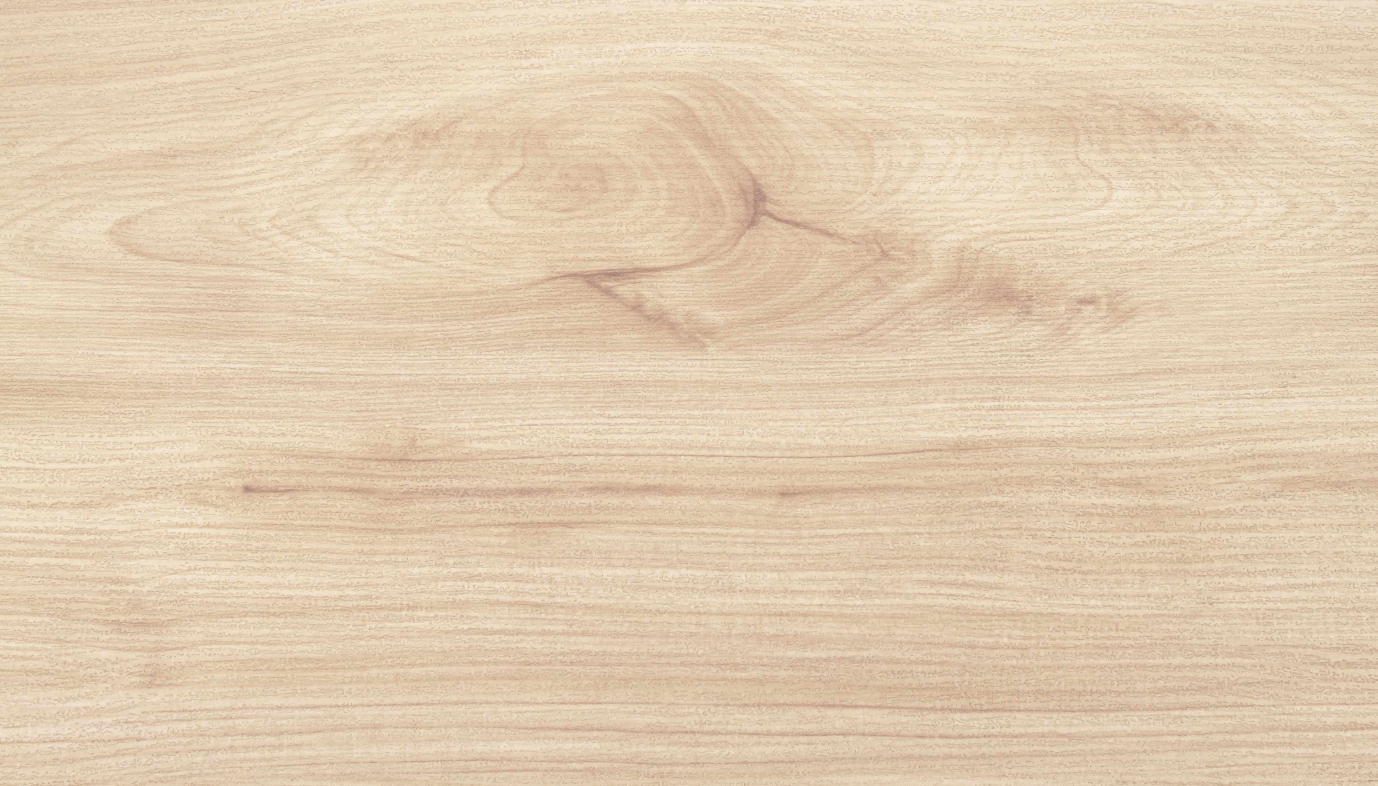 Wandverkleidung Wohnzimmer-Helles Holz mit natürlicher Maserung