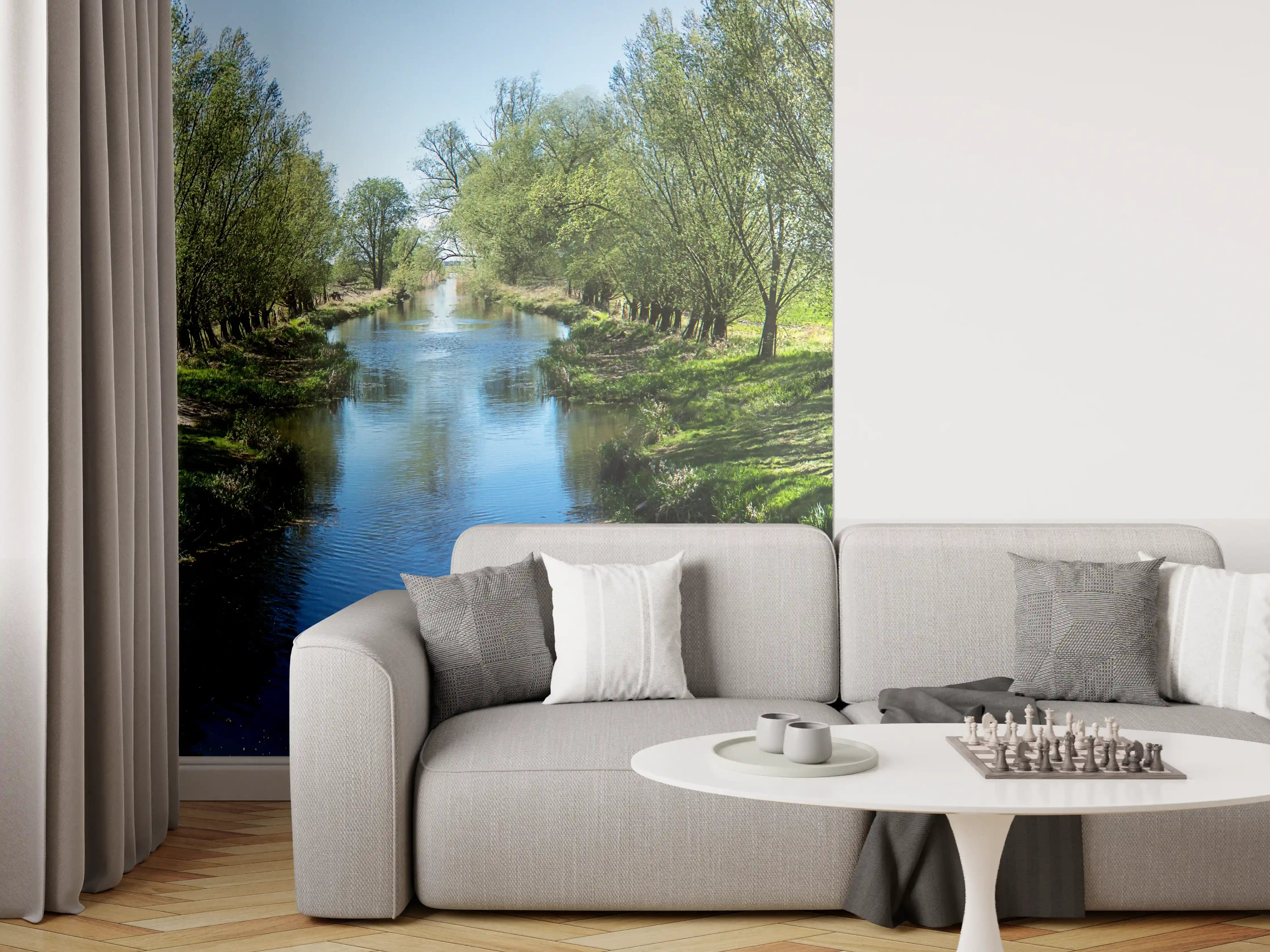 Wandverkleidung Wohnzimmer - Idyllischer Fluss mit Bäumen und natürlicher Umgebung
