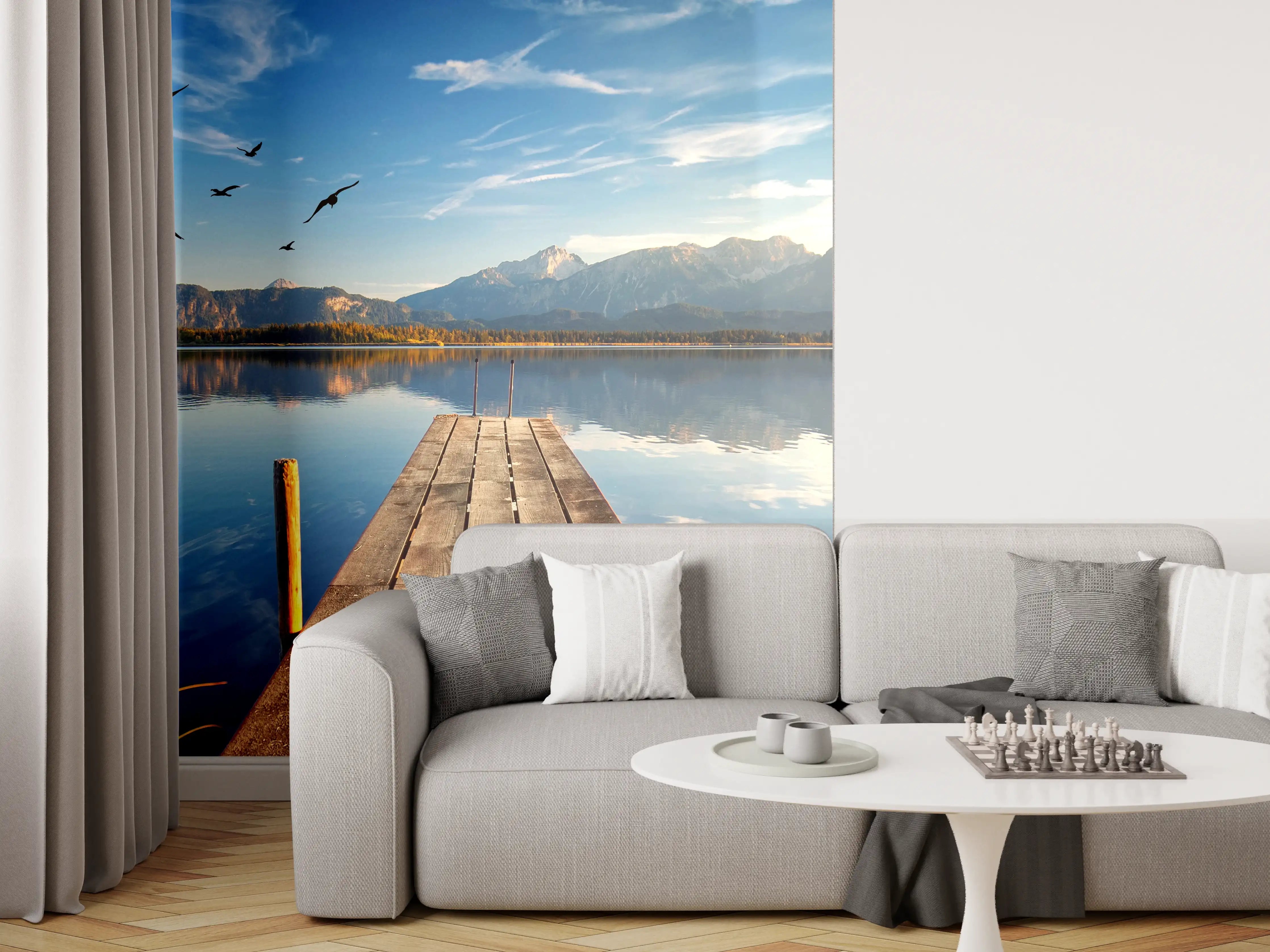Wandverkleidung Wohnzimmer - Idyllischer See mit Bergpanorama und Steg