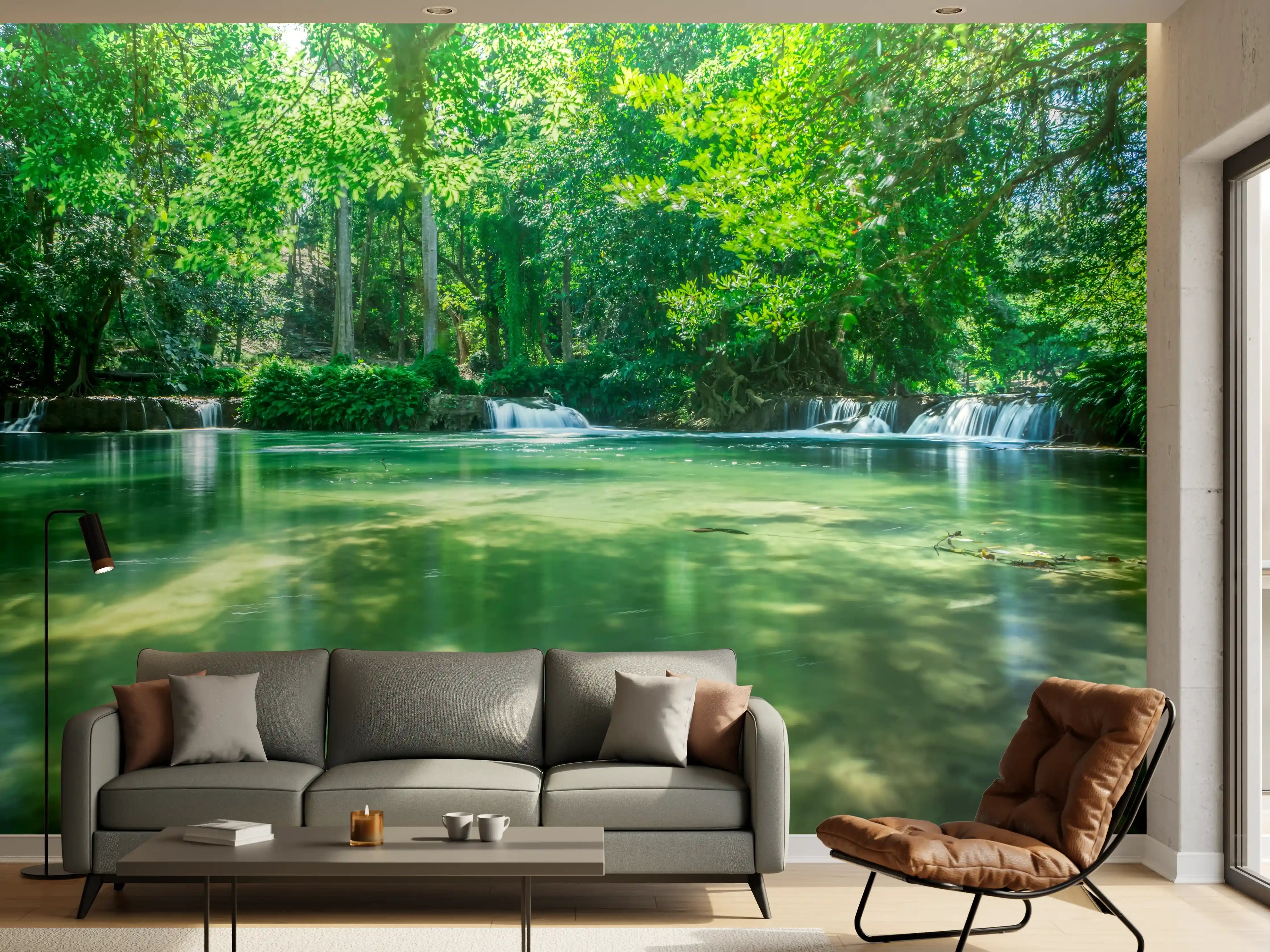 Wandverkleidung Wohnzimmer - Idyllischer Wasserfall im grünen Wald