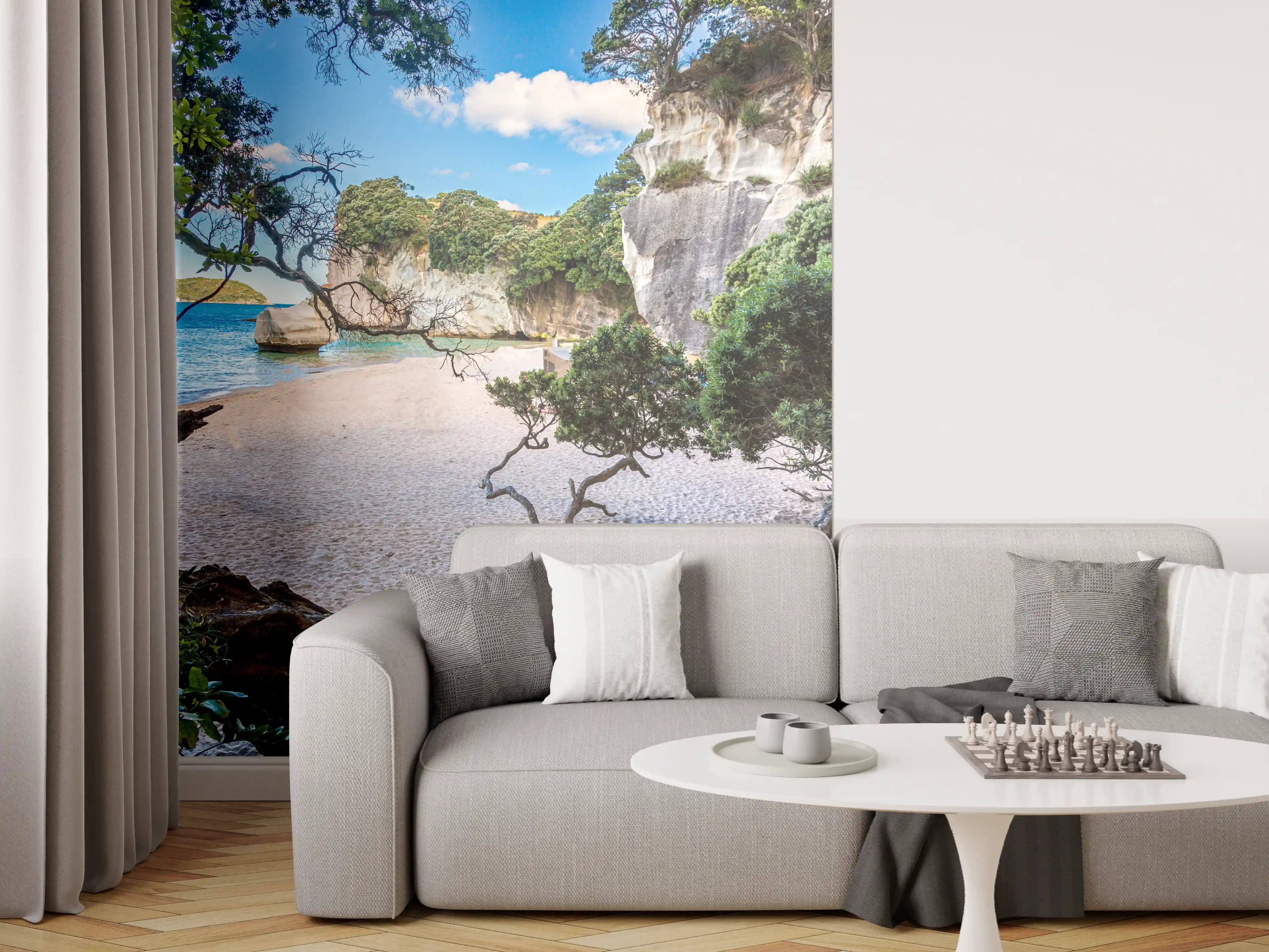 Wandverkleidung Wohnzimmer - Idyllisches Strandparadies mit Felsen und Bäumen