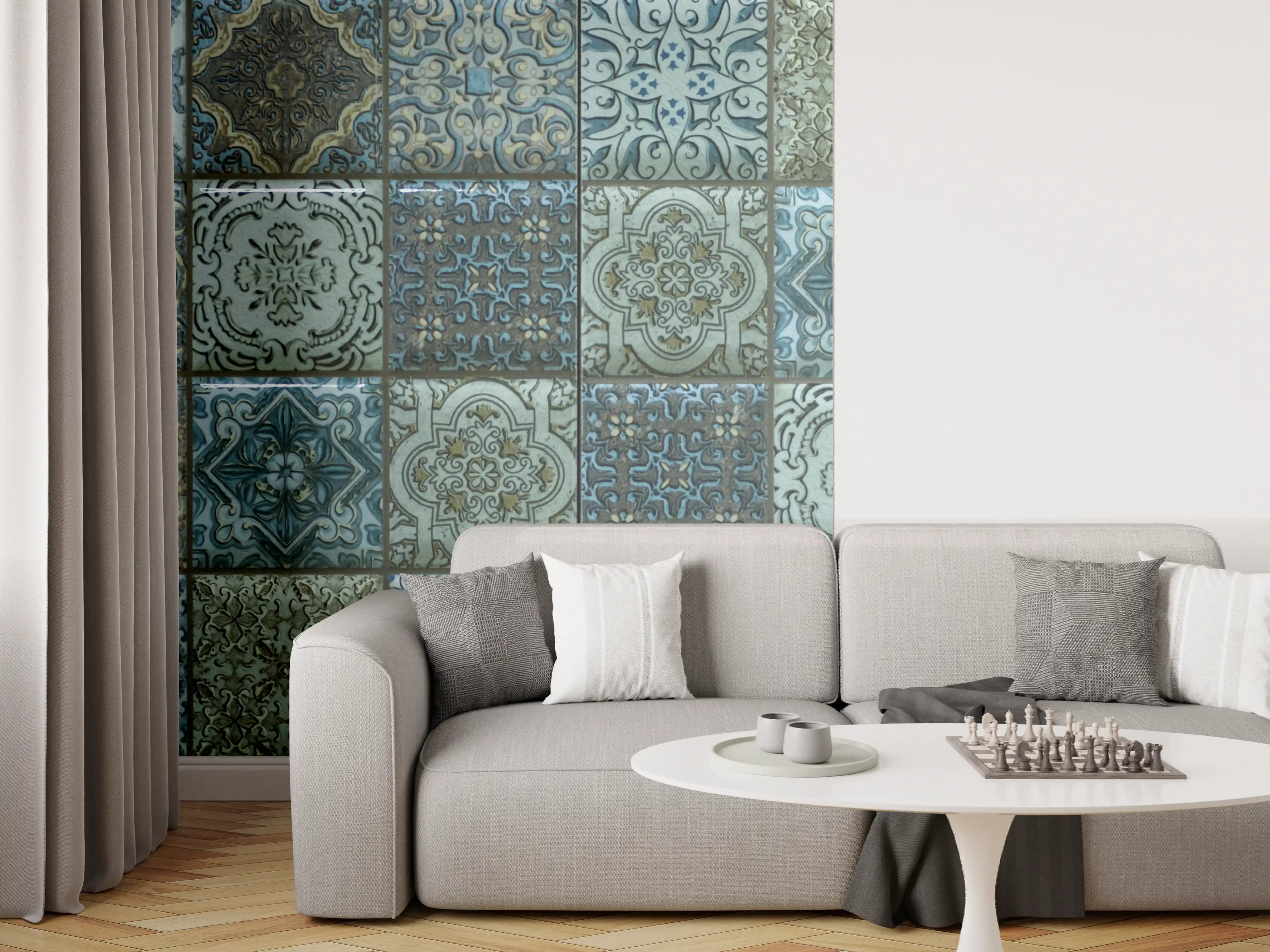 Wandverkleidung Wohnzimmer - Kaskadierende Fliesen in Blau- und Grüntönen