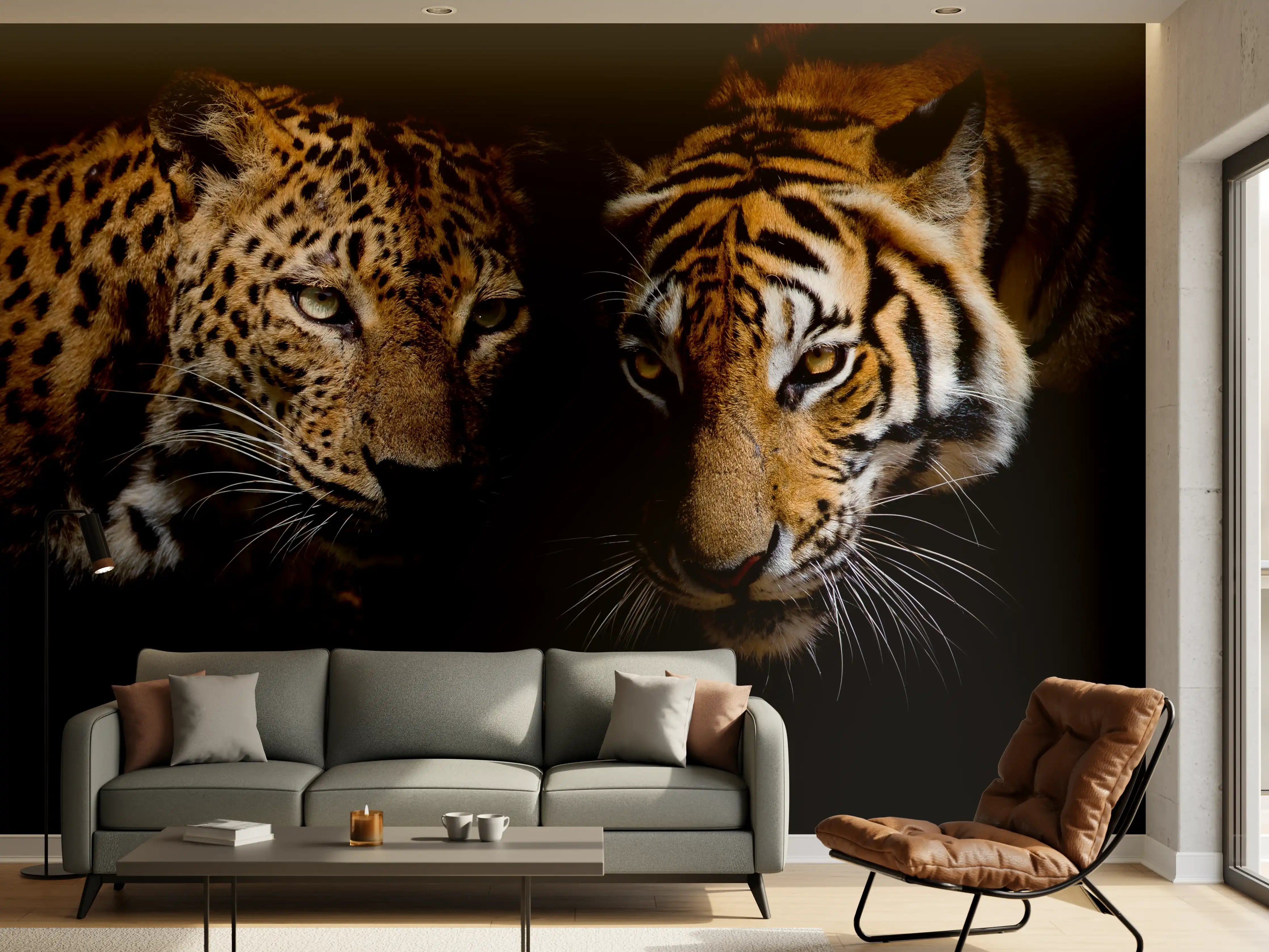 Wandverkleidung Wohnzimmer - Leopard und Tiger isoliert auf schwarzen Hintergrund