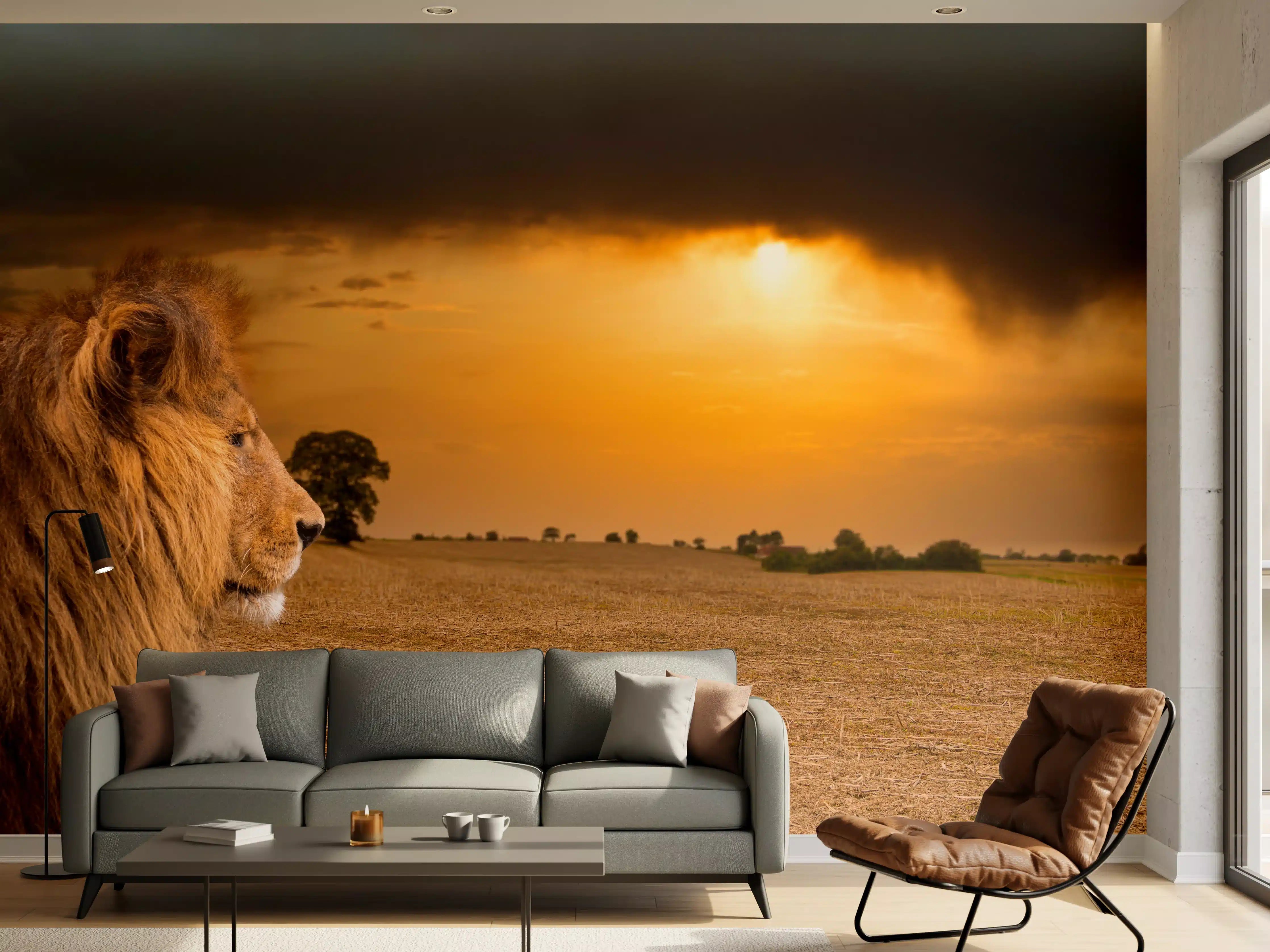 Wandverkleidung Wohnzimmer - Löwe in Steppe im Sonnenuntergang