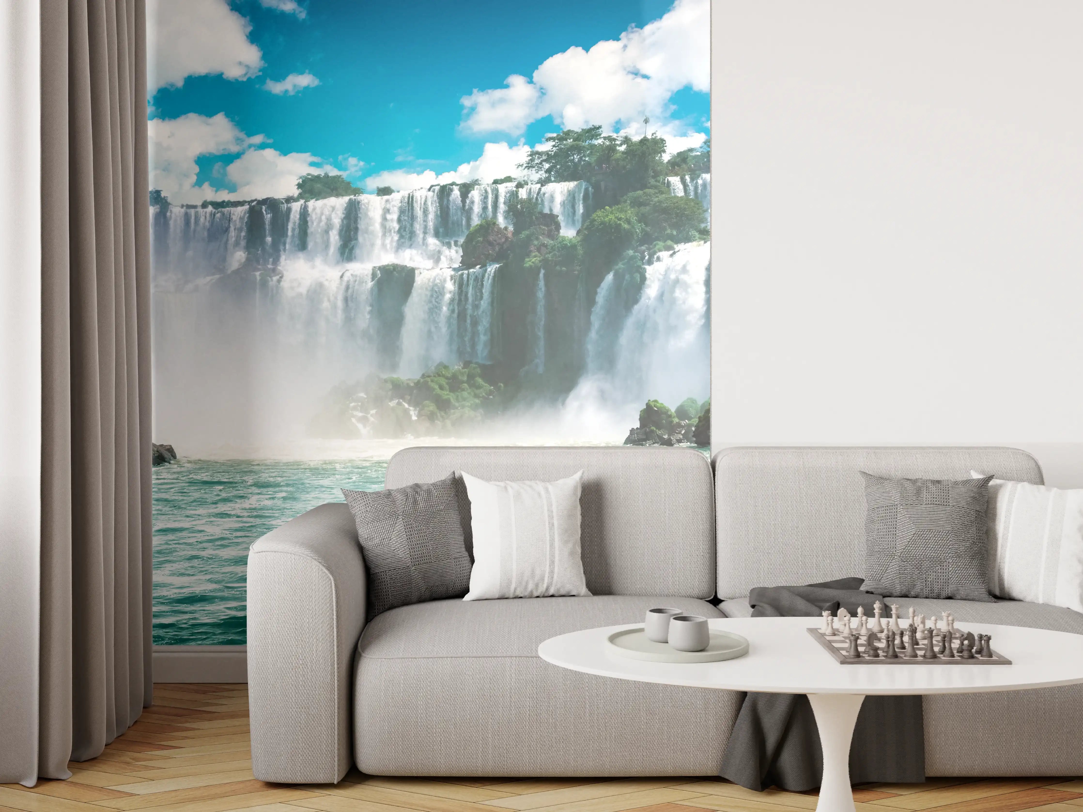 Wandverkleidung Wohnzimmer - Majestätischer Wasserfall inmitten grüner Natur