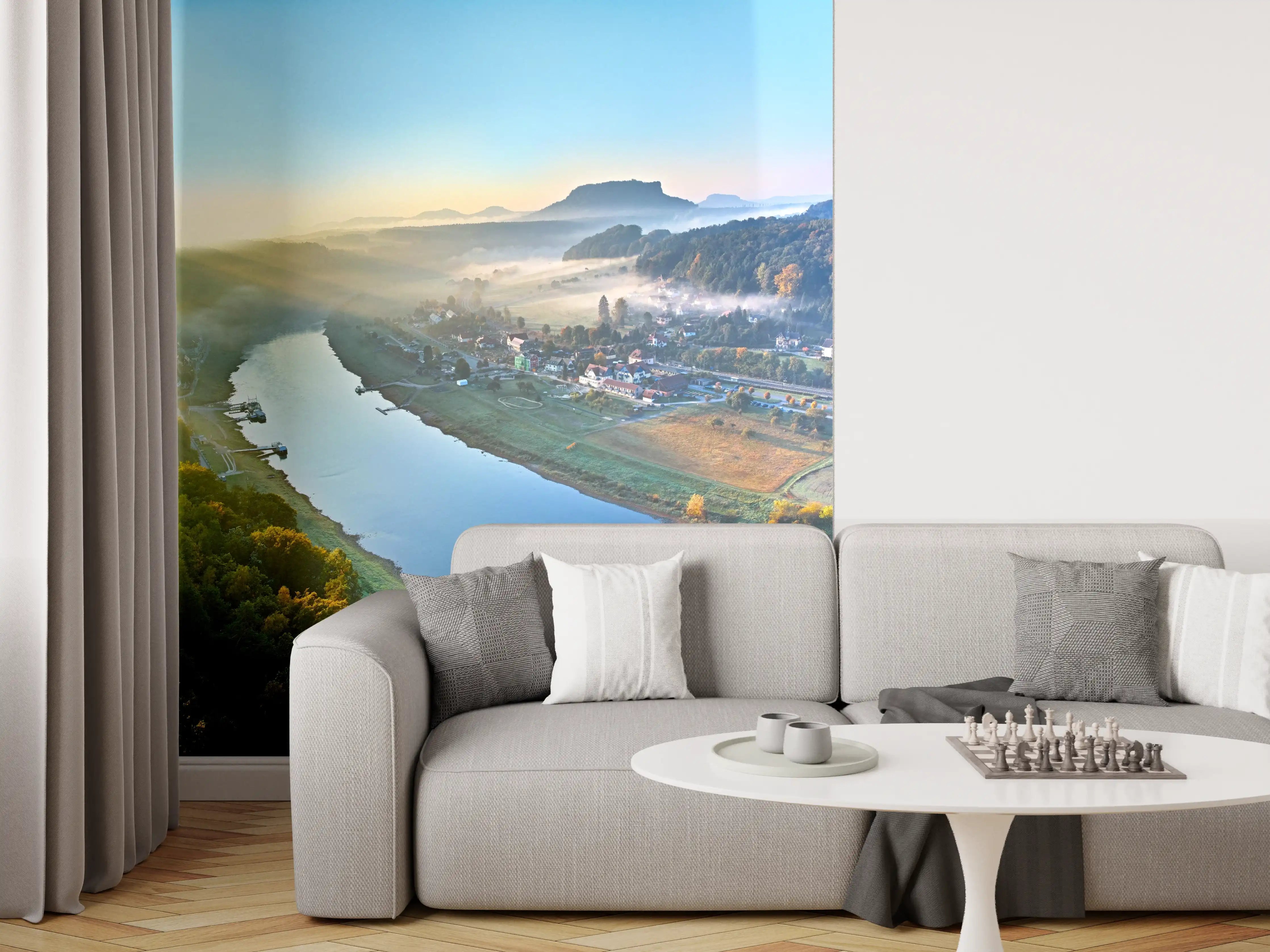 Wandverkleidung Wohnzimmer - Malerische Flusslandschaft bei Sonnenaufgang
