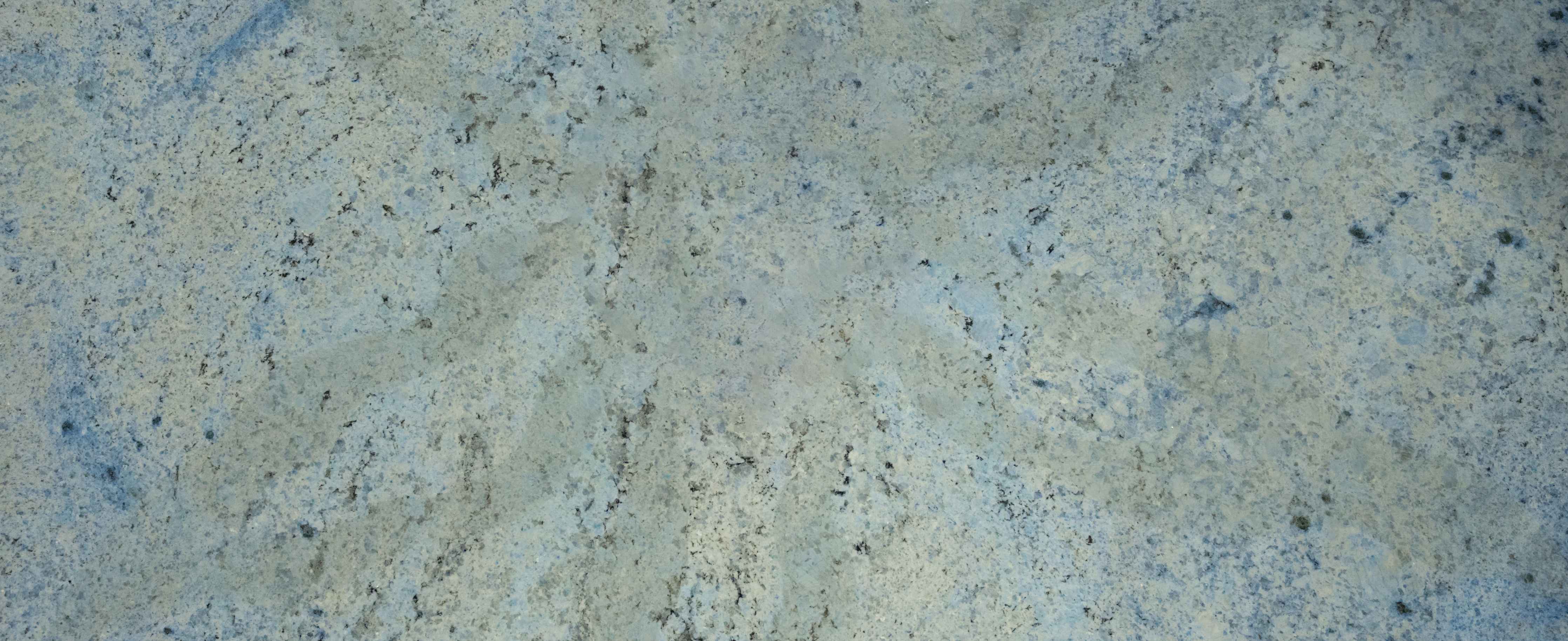 Wandverkleidung Wohnzimmer-Naturstein Design in Blau und Grau