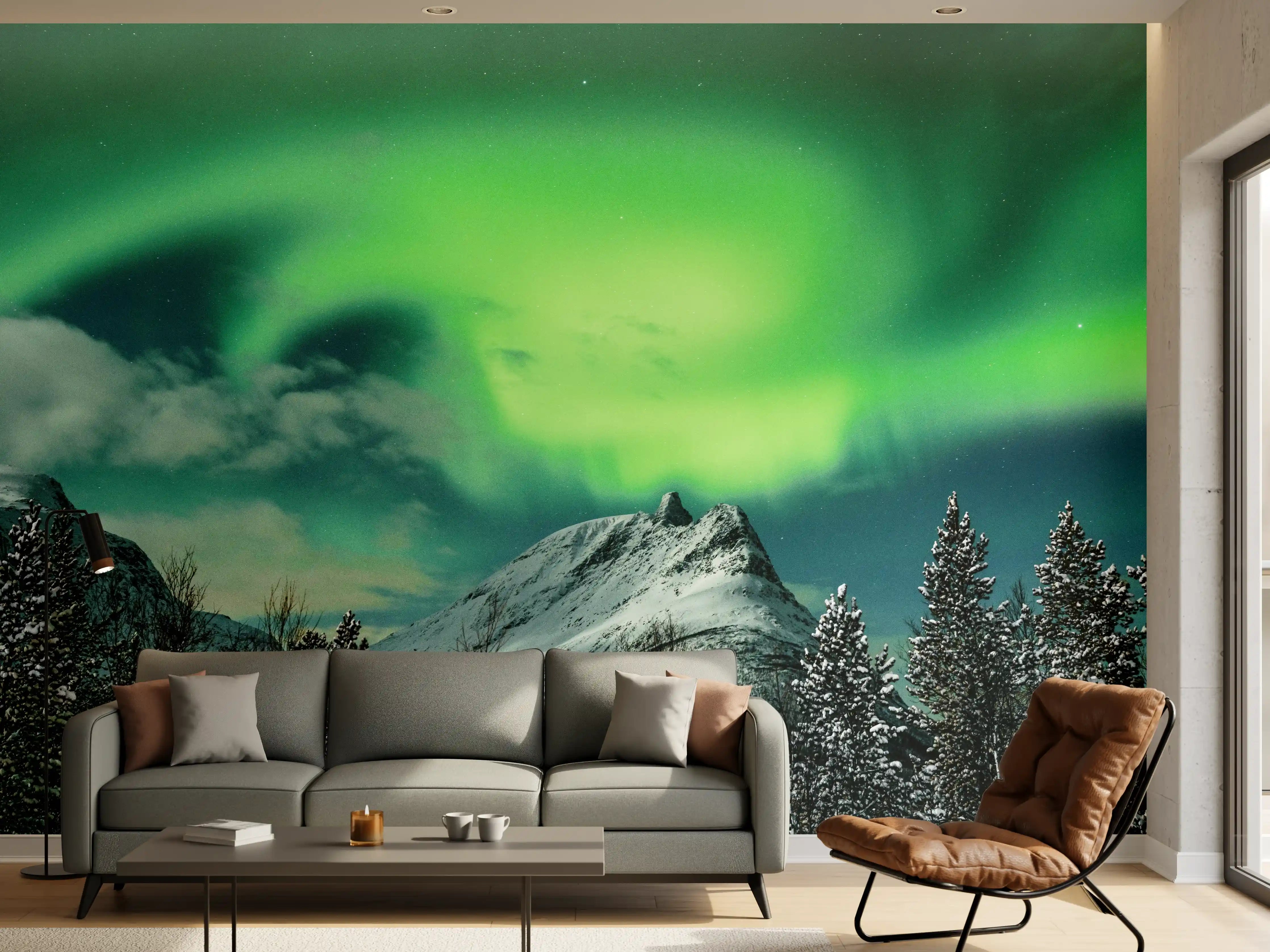 Wandverkleidung Wohnzimmer - Nordlicht über verschneitem Berg