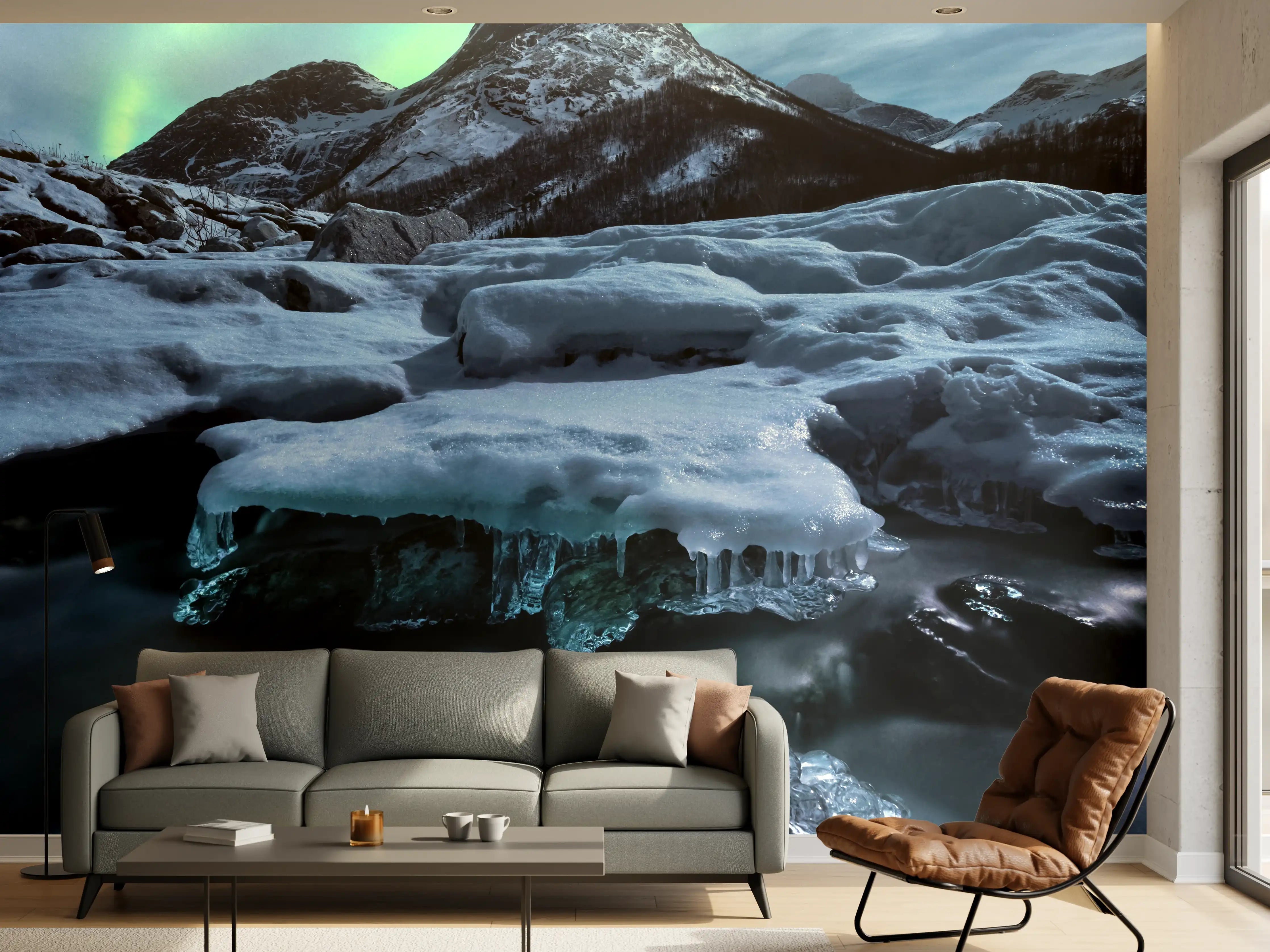 Wandverkleidung Wohnzimmer - Nordlichter über schneebedeckter Berglandschaft