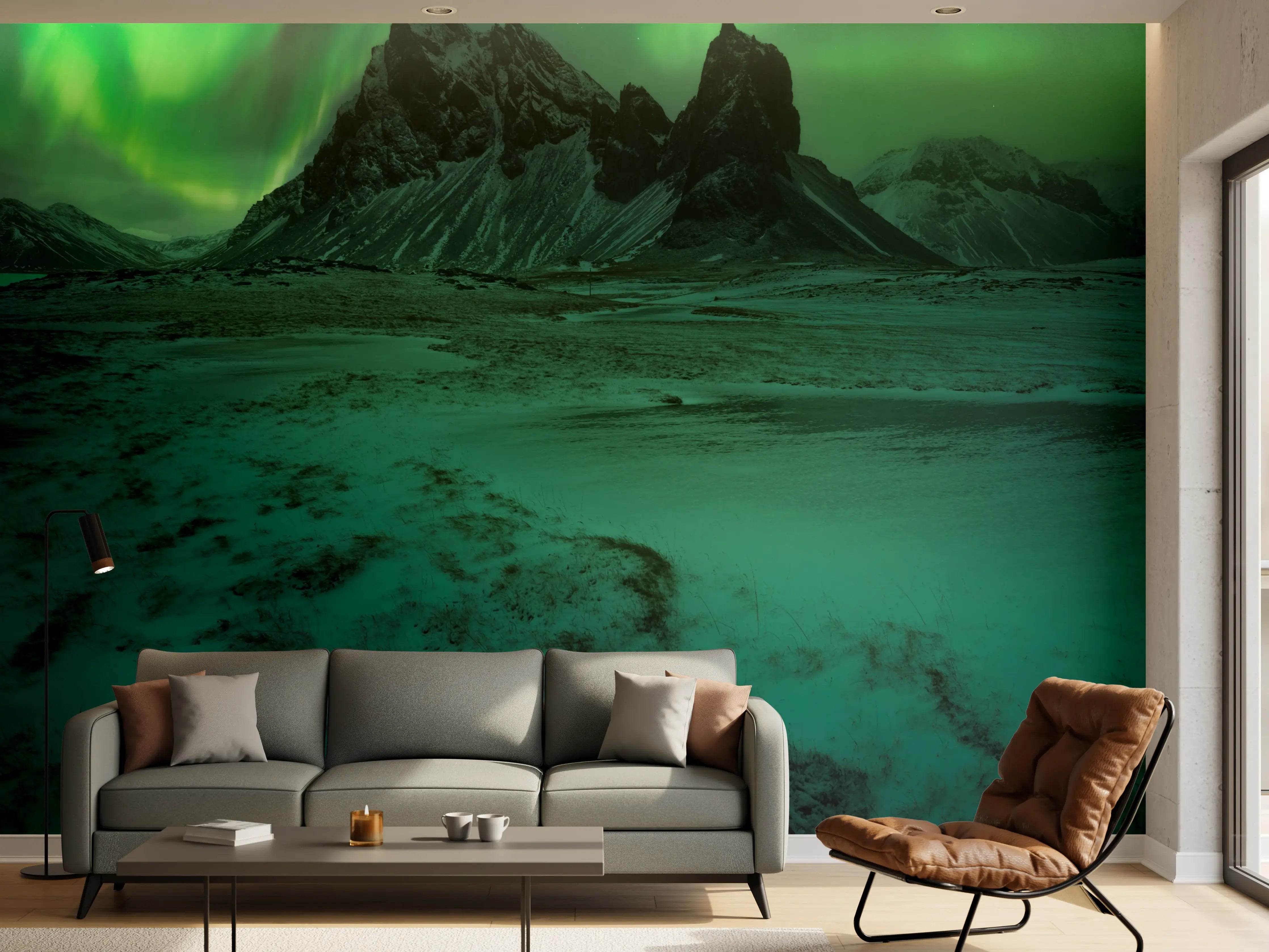 Wandverkleidung Wohnzimmer - Nordlichter über schneebedezten Berglandschaft