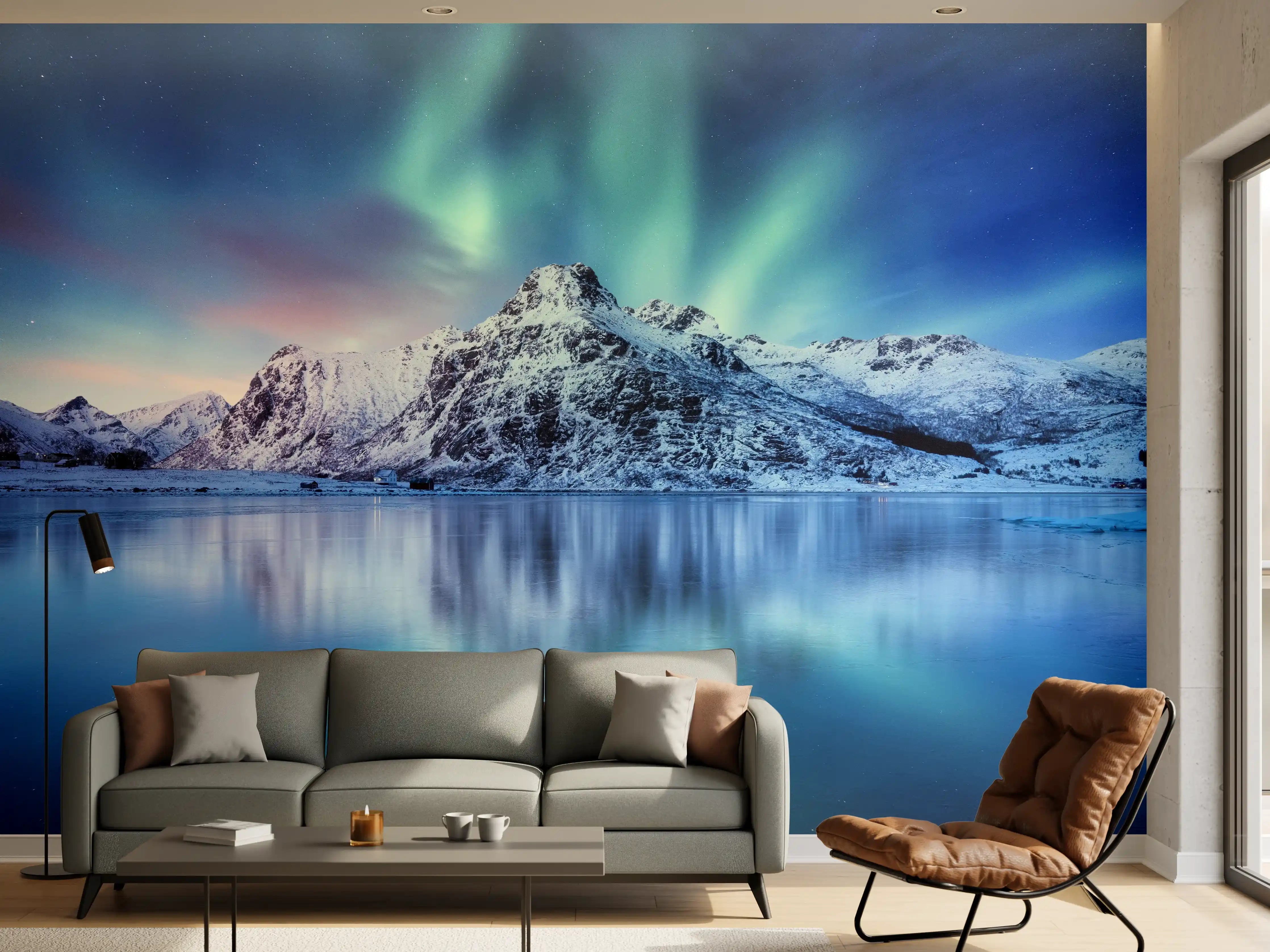 Wandverkleidung Wohnzimmer - Nordlichter über verschneitem Berg