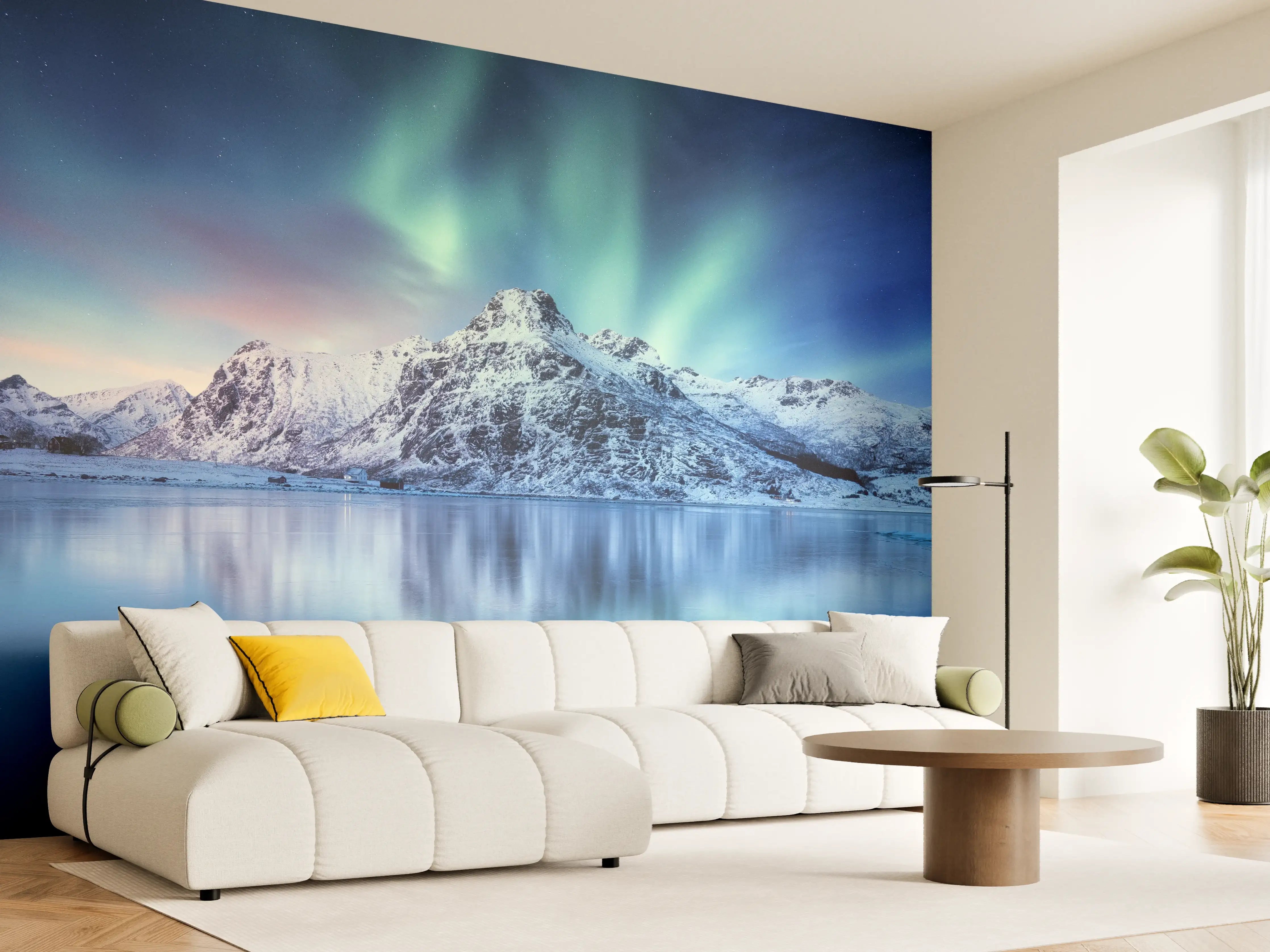 Wandverkleidung Wohnzimmer - Nordlichter über verschneitem Berg