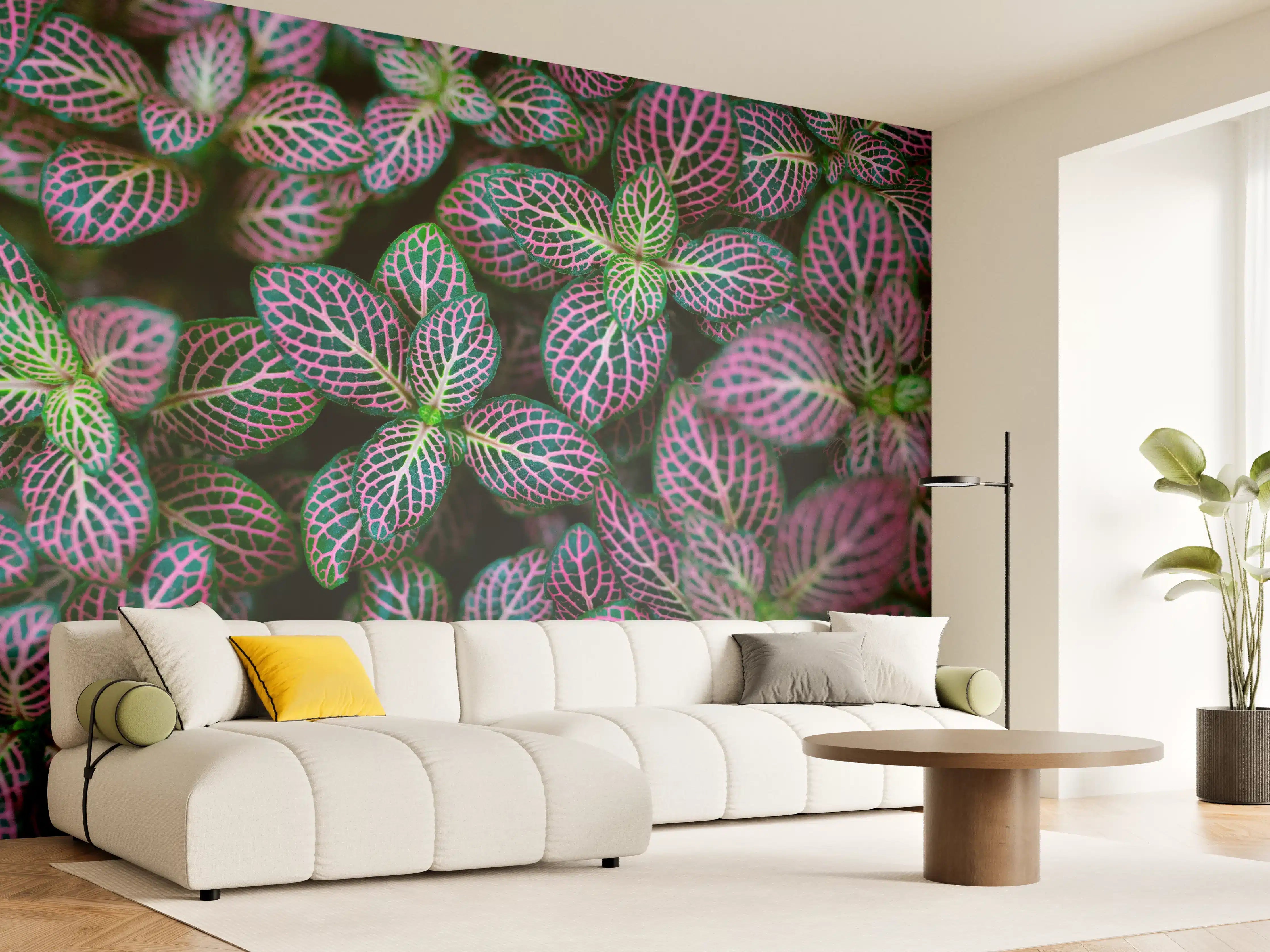Wandverkleidung Wohnzimmer - Pflanzen mit bunten Blattmustern