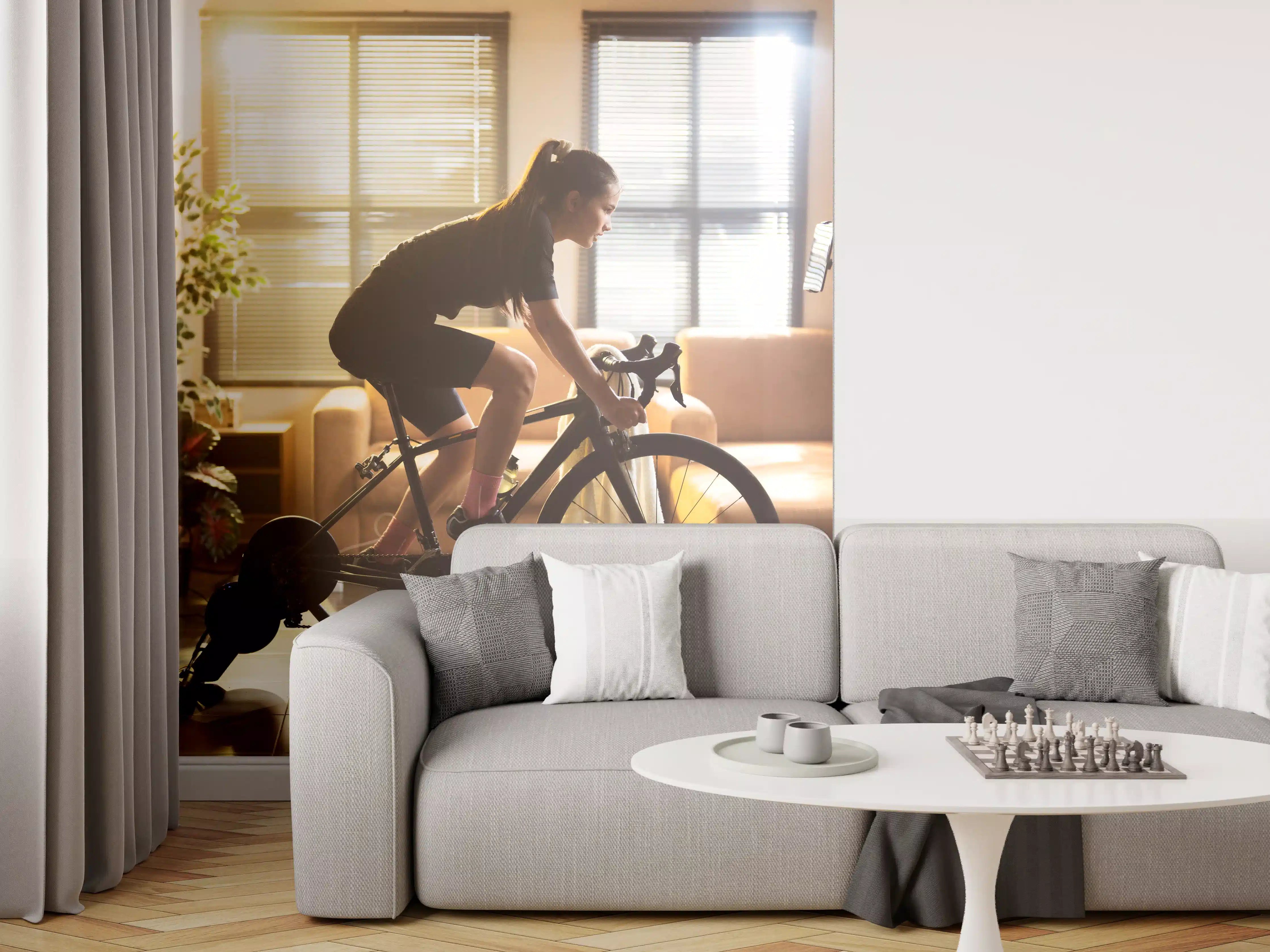 Wandverkleidung Wohnzimmer - Sportliche Radfahrerin