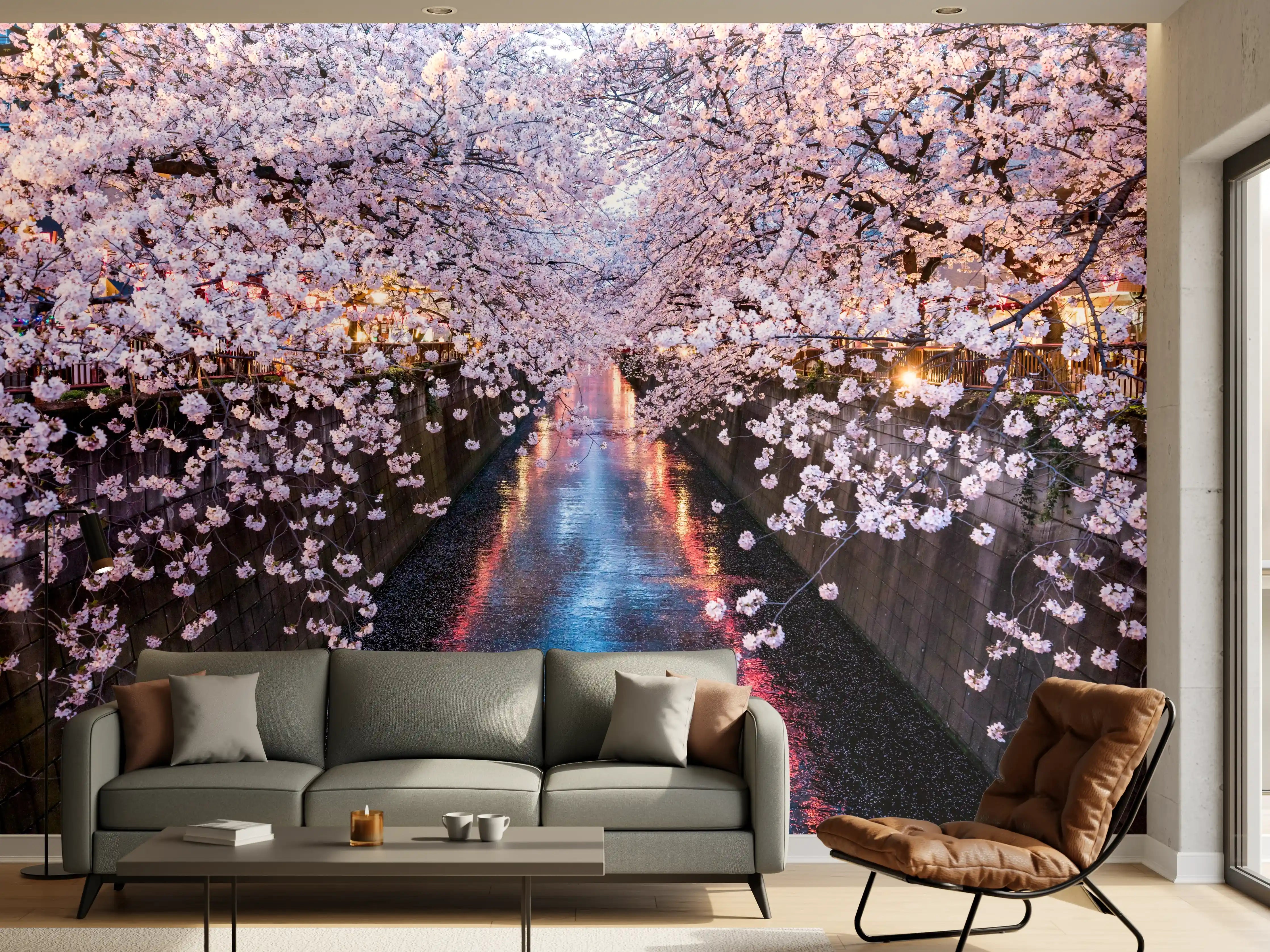 Wandverkleidung Wohnzimmer - Stadtfluss mit Kirschblütenbäumen