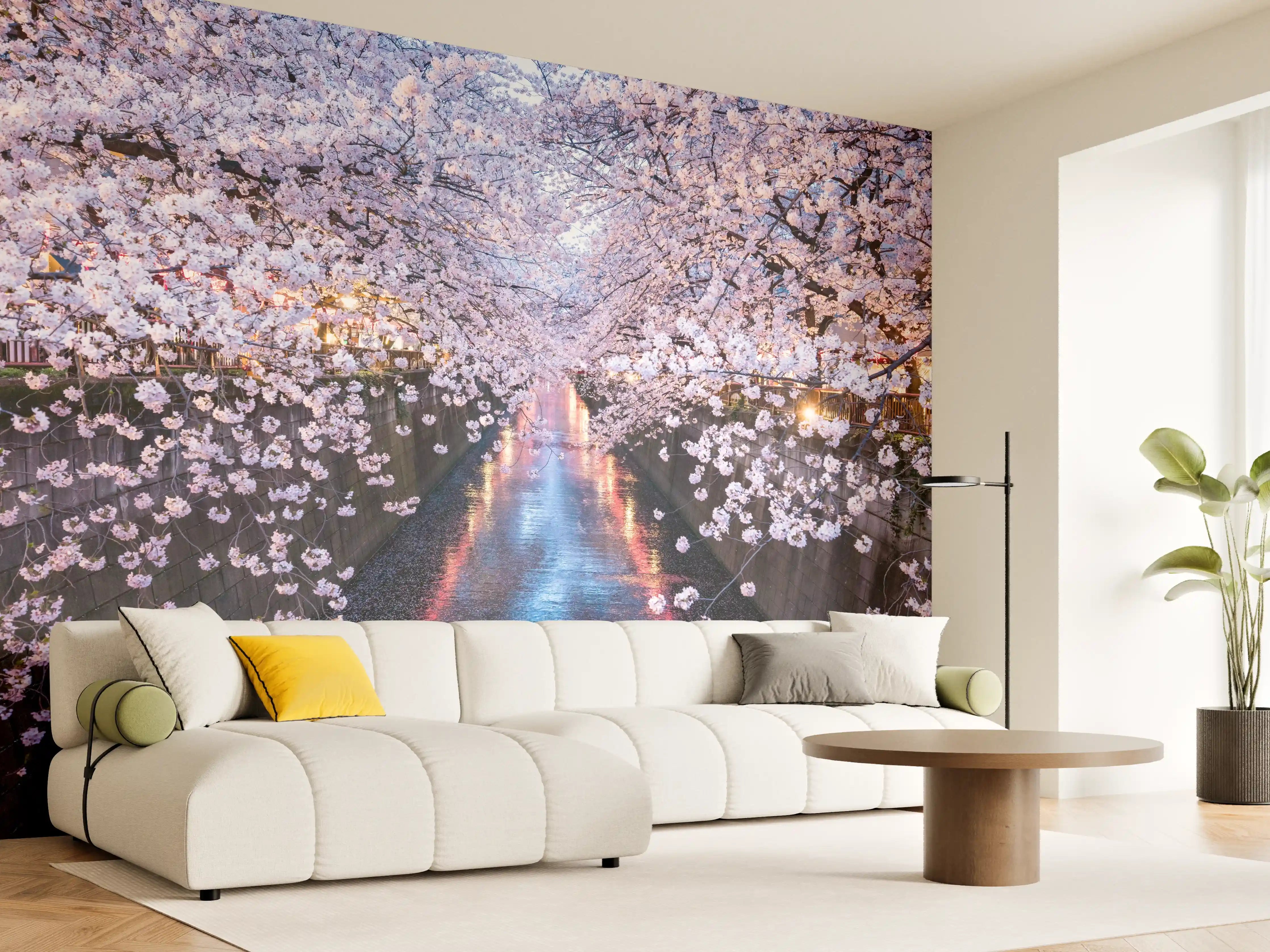 Wandverkleidung Wohnzimmer - Stadtfluss mit Kirschblütenbäumen