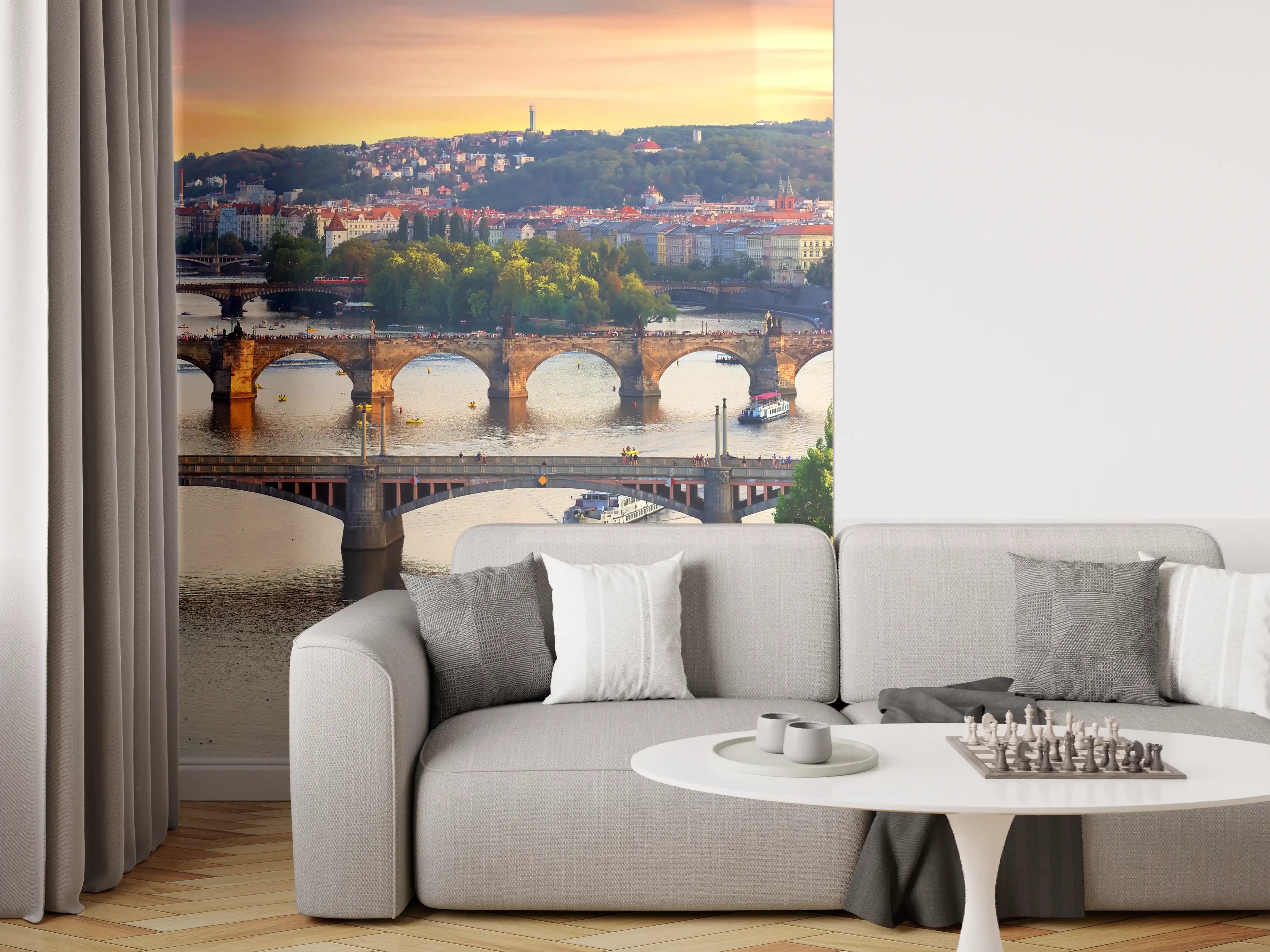 Wandverkleidung Wohnzimmer - Stadtpanorama bei Sonnenuntergang mit Brücken