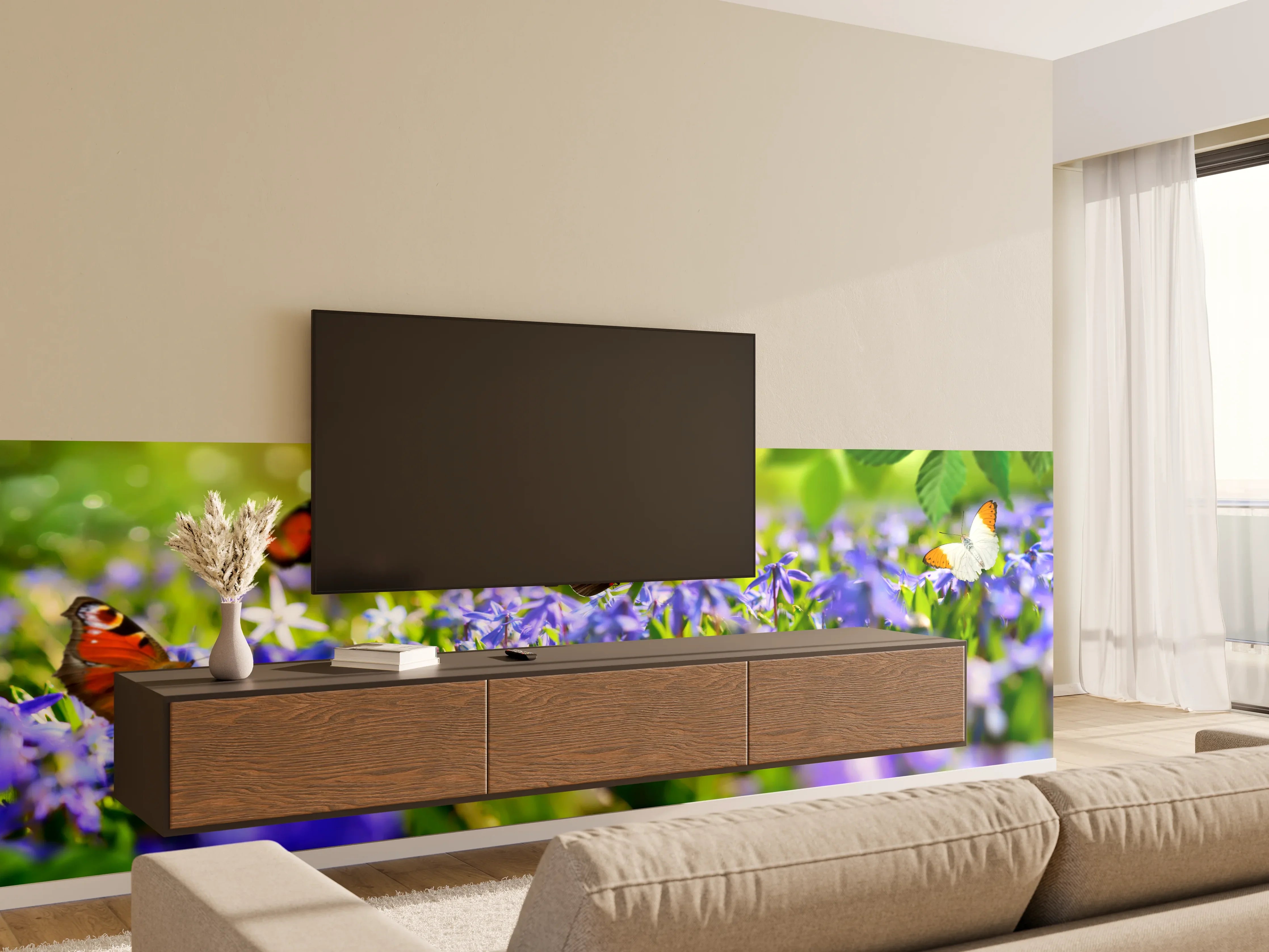 Wandverkleidung Wohnzimmer - Violette Blumenwiese mit Schmetterlingen