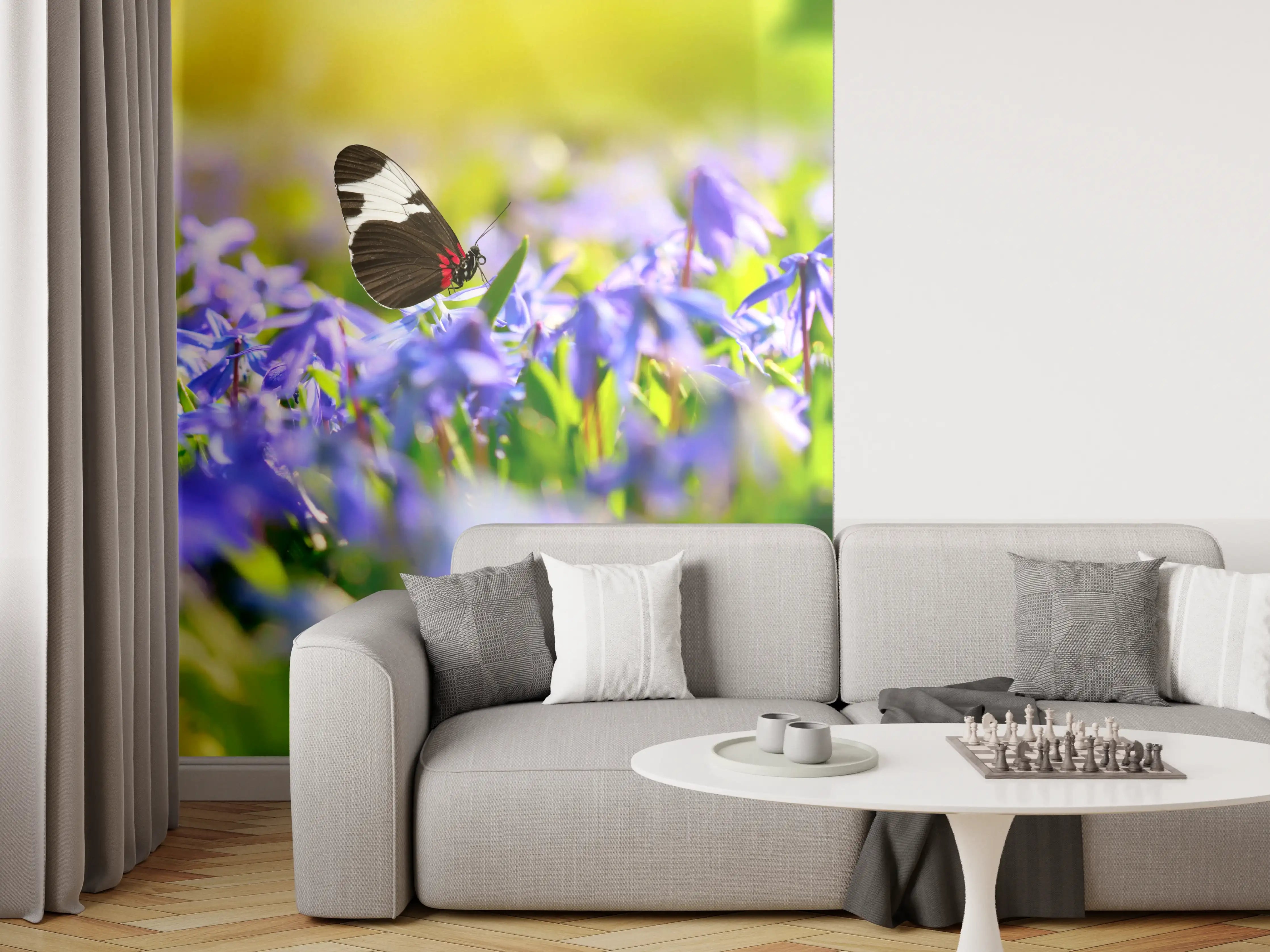 Wandverkleidung Wohnzimmer - Violette Blumenwiese mit Schmetterlingen