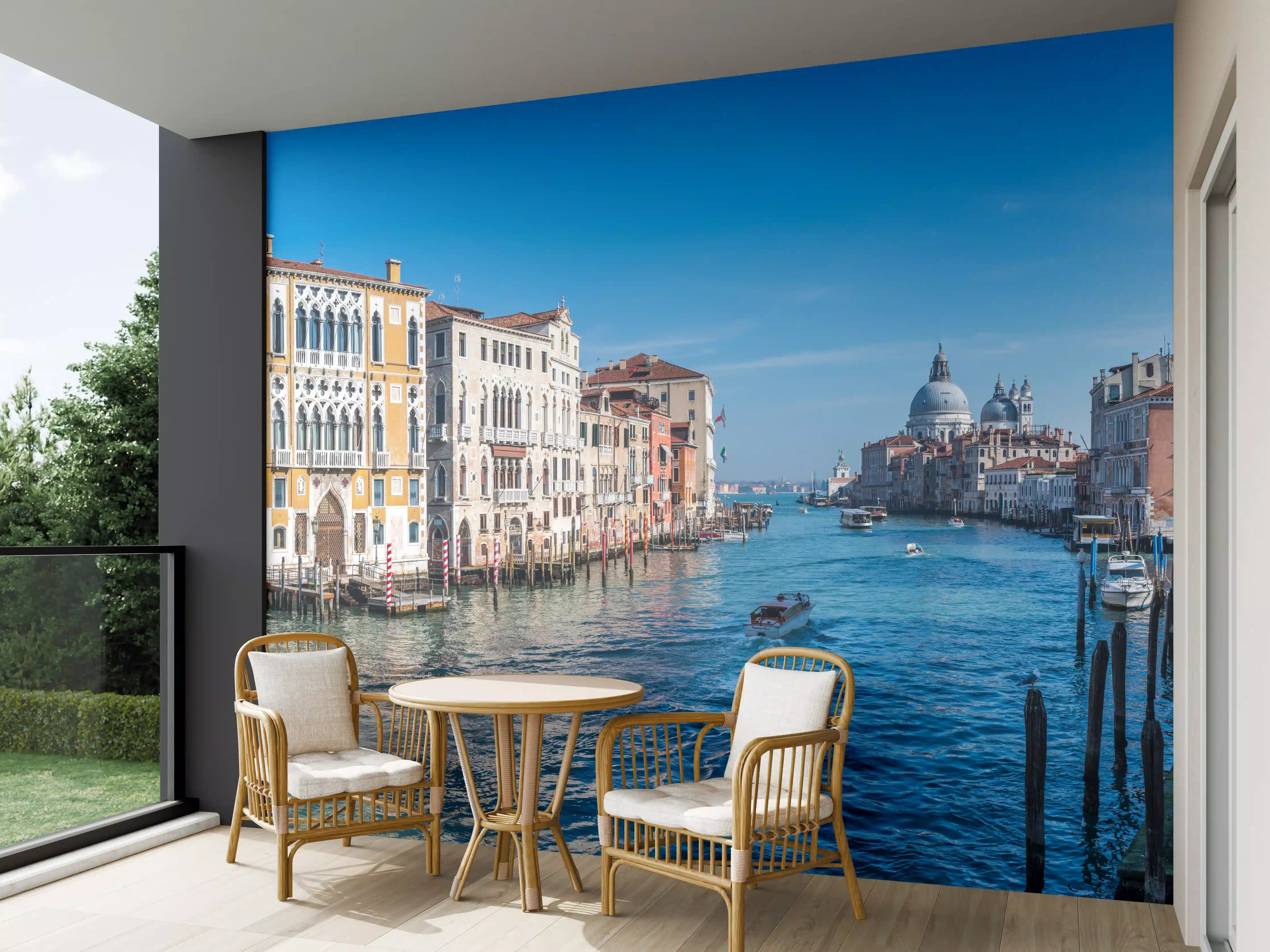 Wandverkleidung außen - Accademia Brücke Venedig