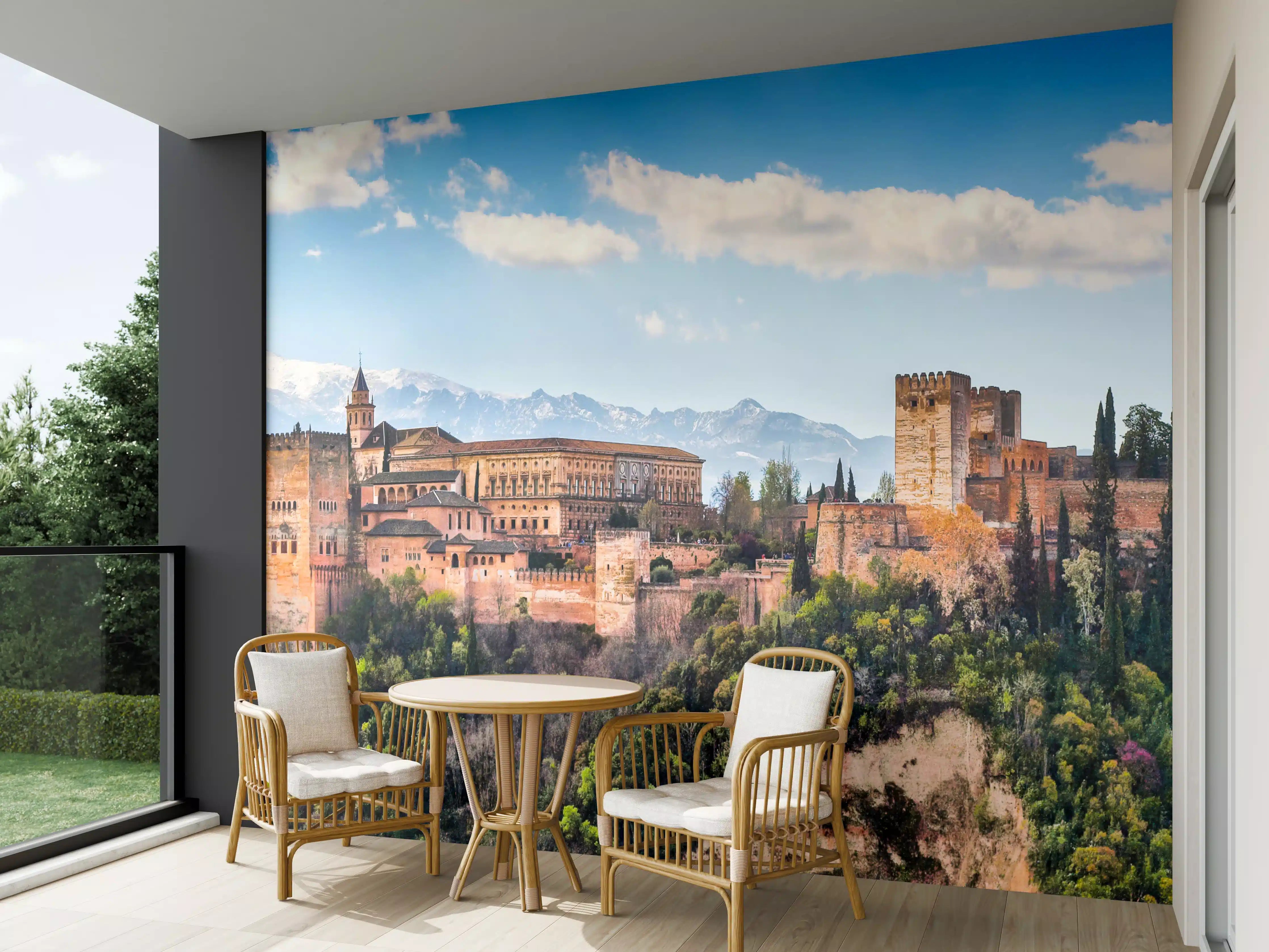 Wandverkleidung außen - Alhambra Palace mit Blick auf die Berge