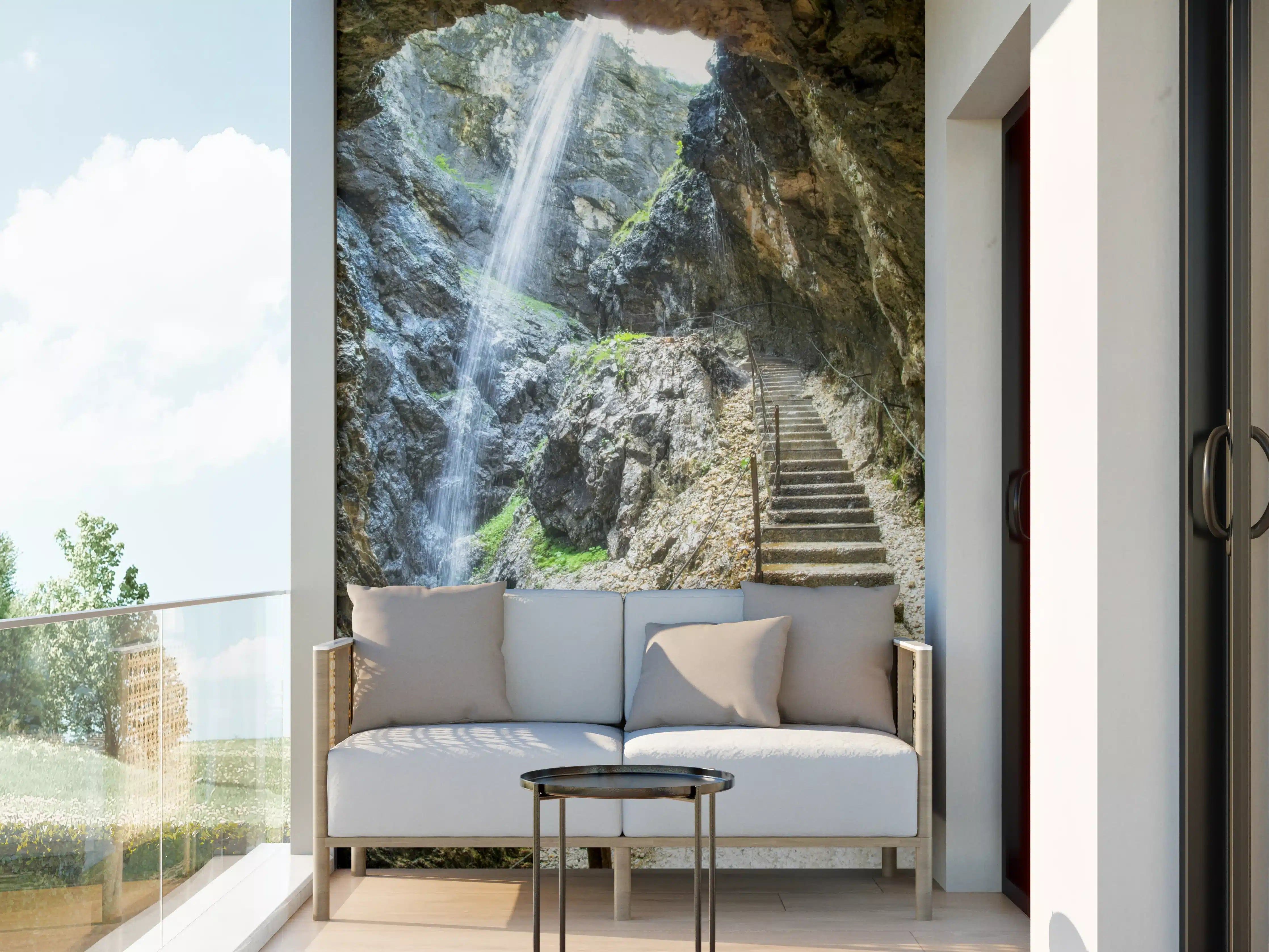 Wandverkleidung außen - Antike Steintreppen mit Wasserfall