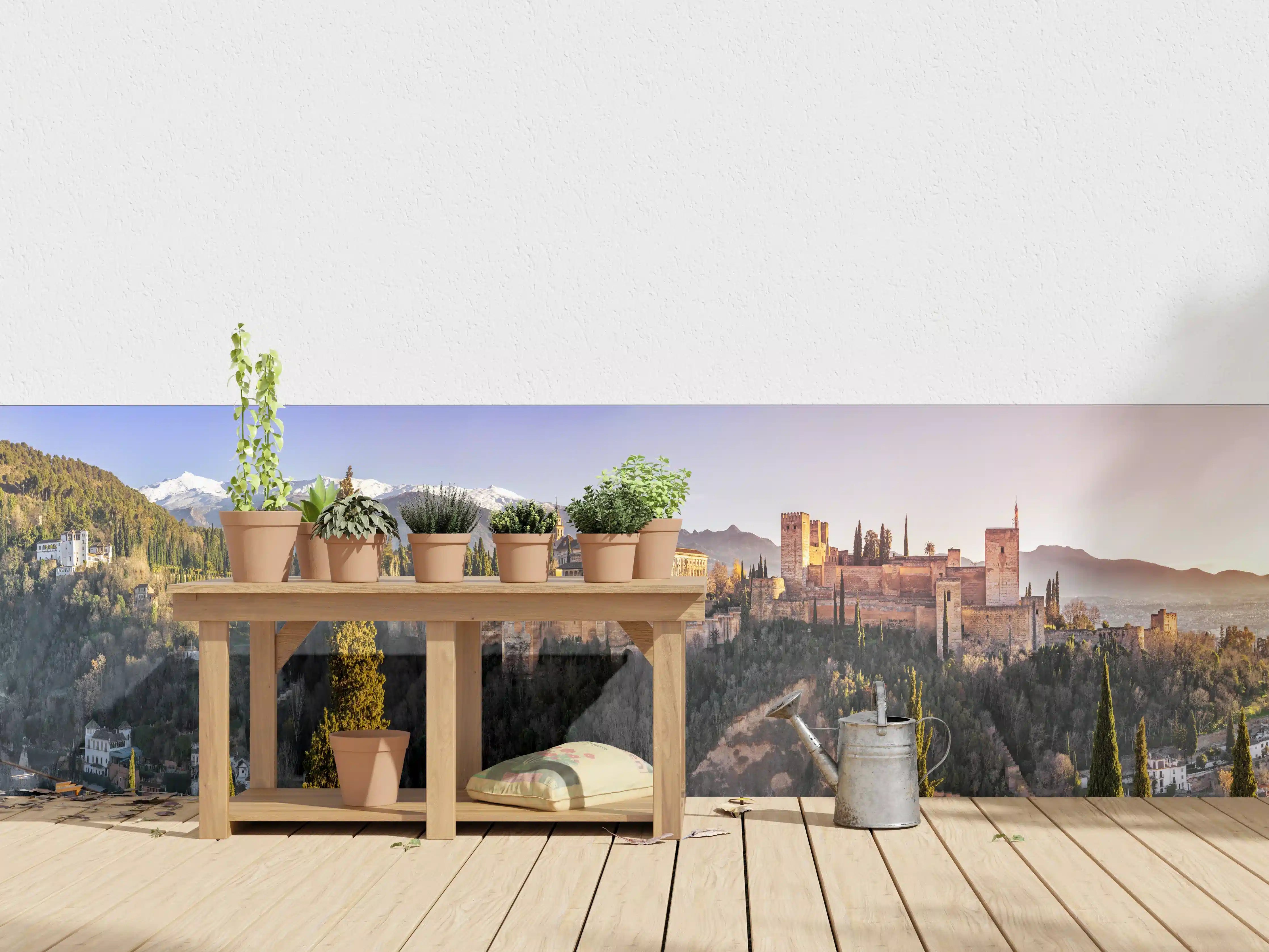 Wandverkleidung außen - Aussicht auf Alhambra mit Comares-Turm