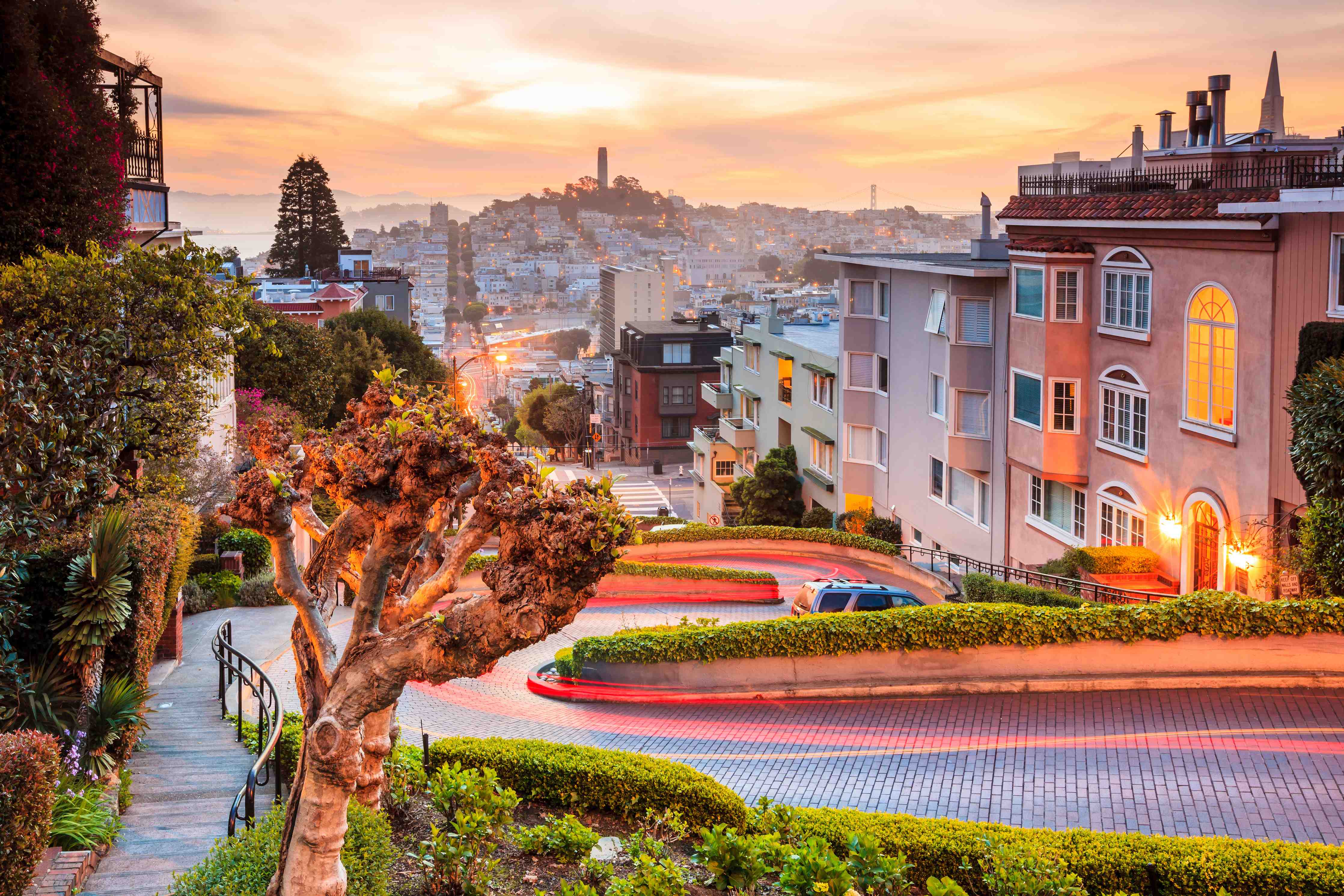 Wandverkleidung außen-Berühmte Lombard Street in San Francisco