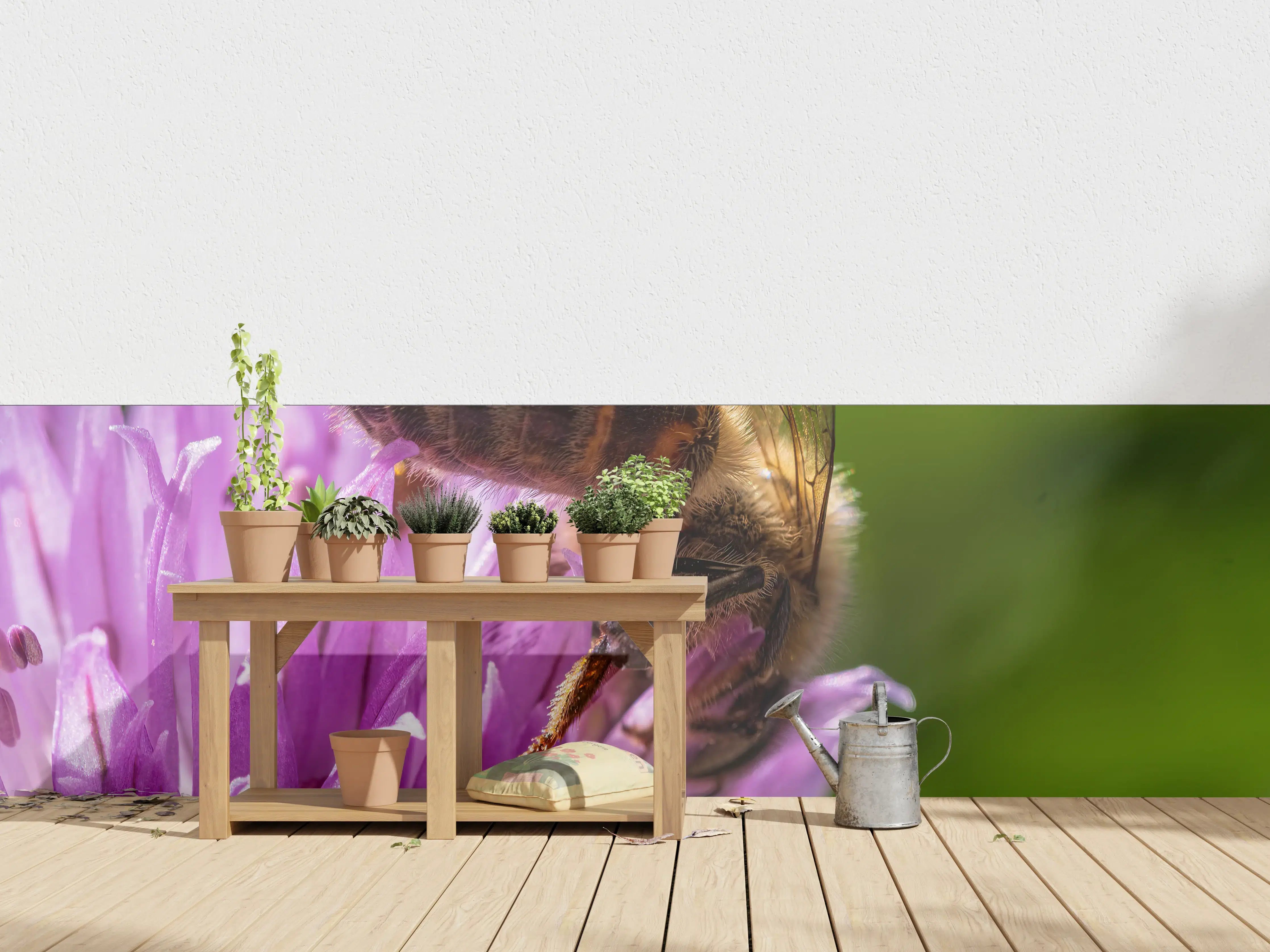 Wandverkleidung außen - Biene auf Lila Blüte Makro