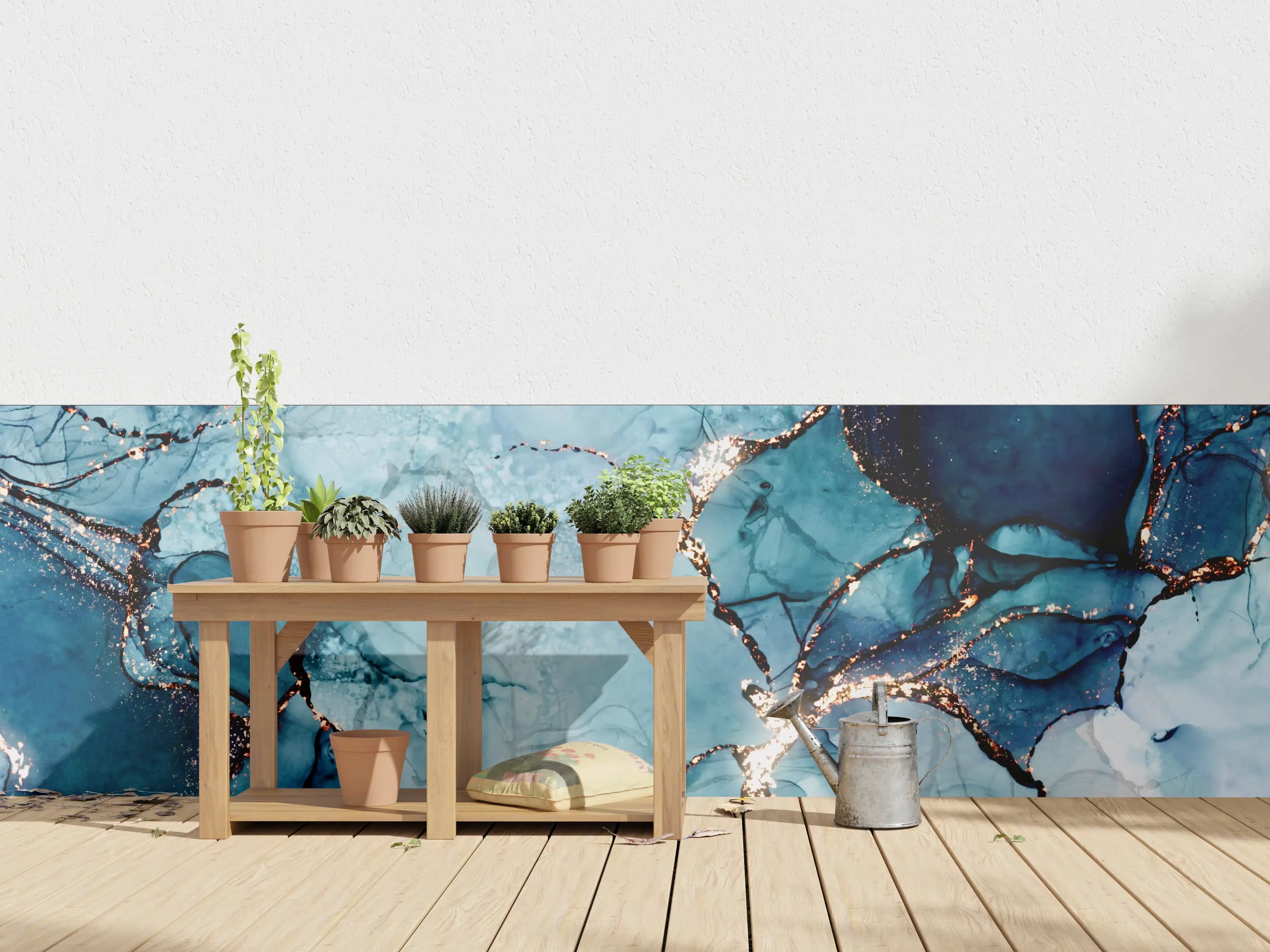 Wandverkleidung außen - Blau-Graue Wasserfarben-Textur mit Goldaczenten