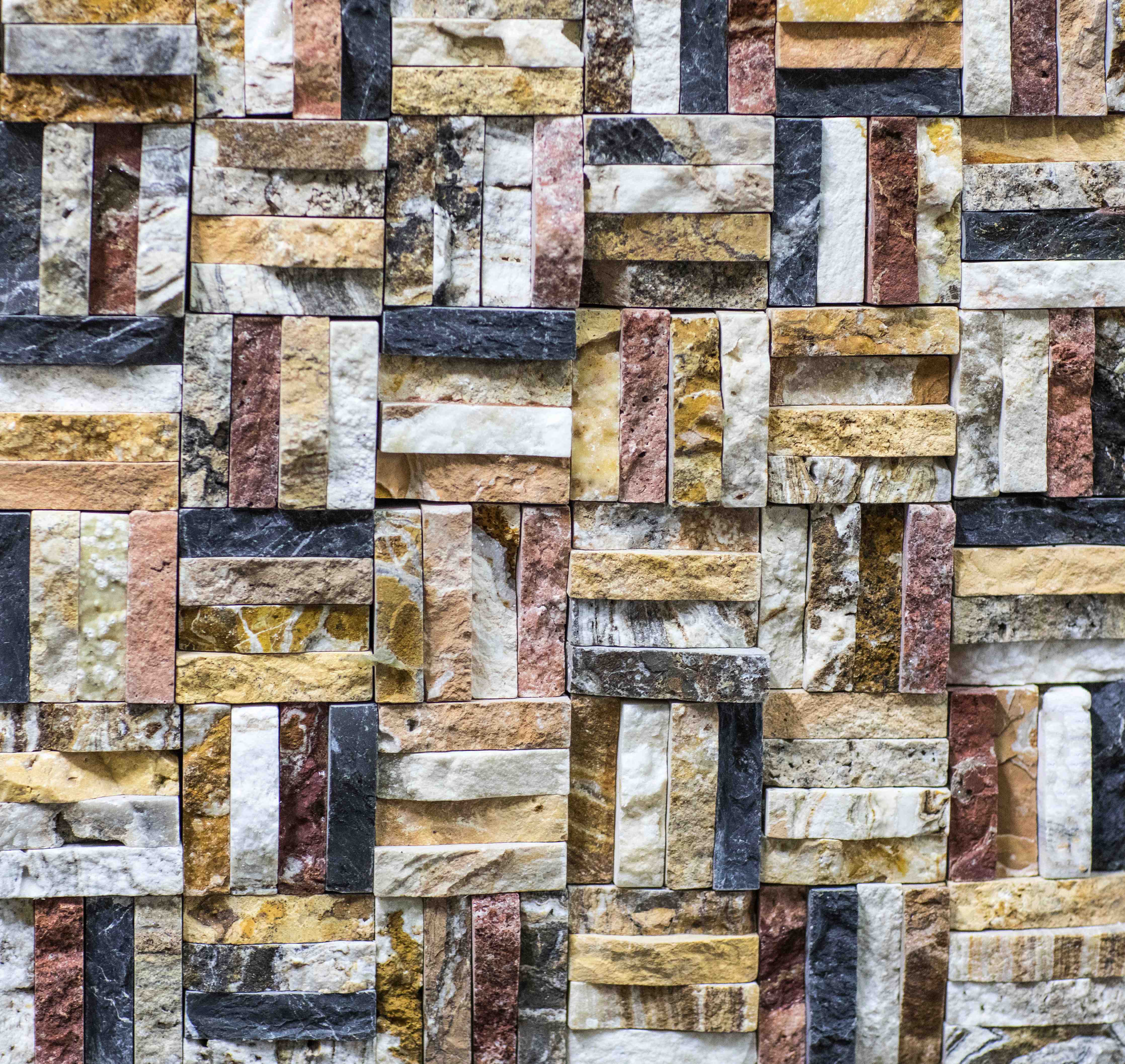 Wandverkleidung außen-Buntes Naturstein Mosaik