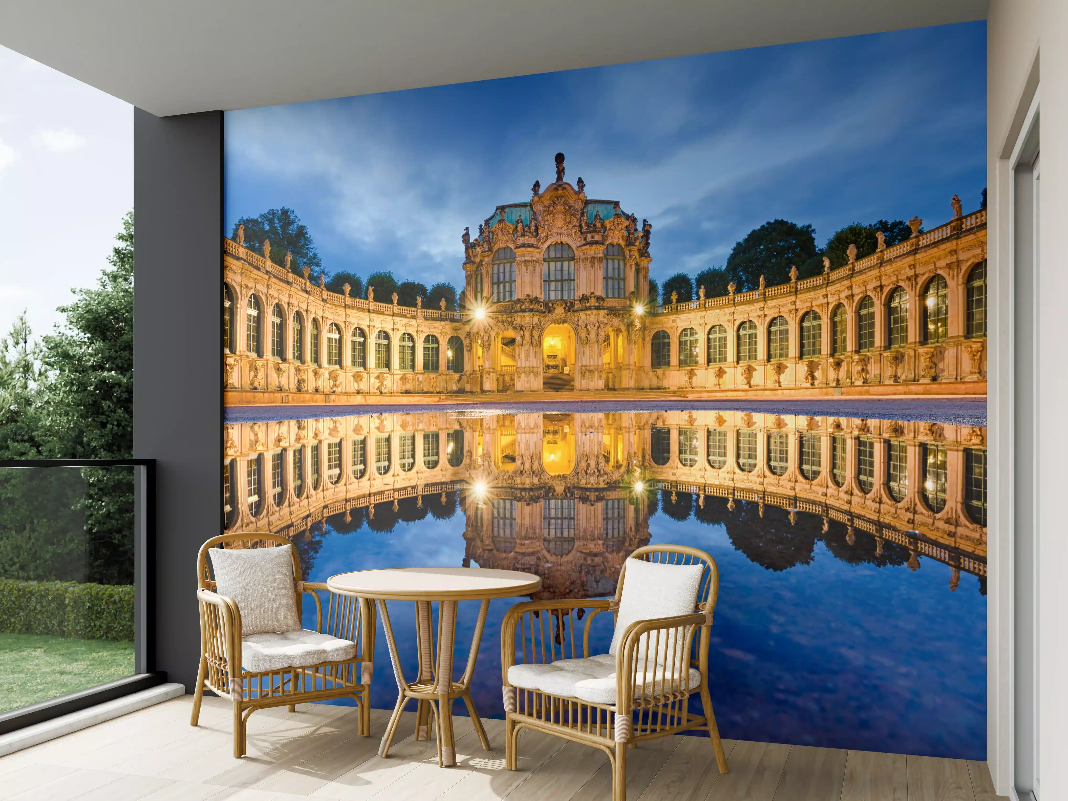 Wandverkleidung außen - Dresdner Zwinger mit Reflexion