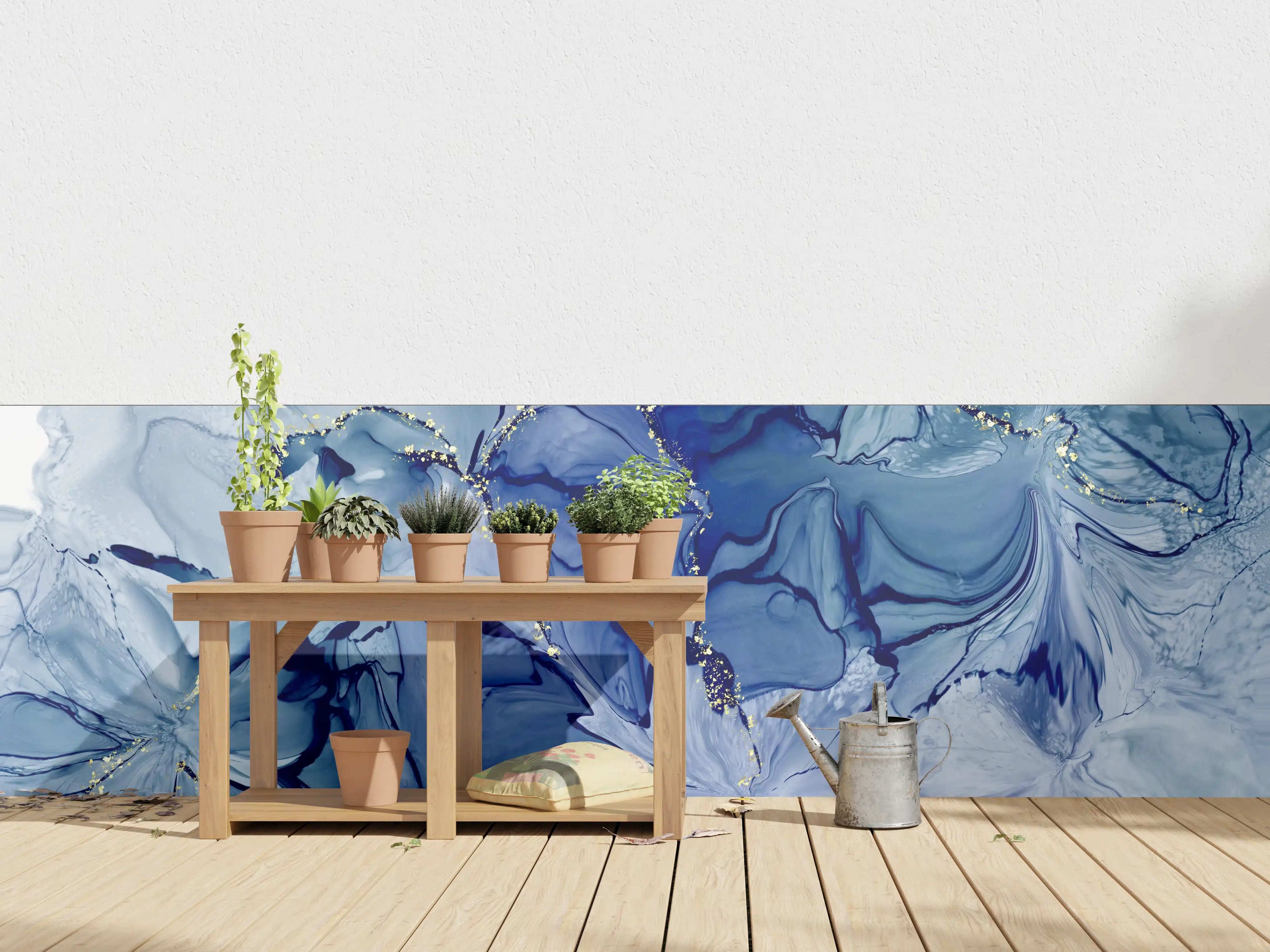 Wandverkleidung außen - Dunkelblaue Tinte mit Goldelementen