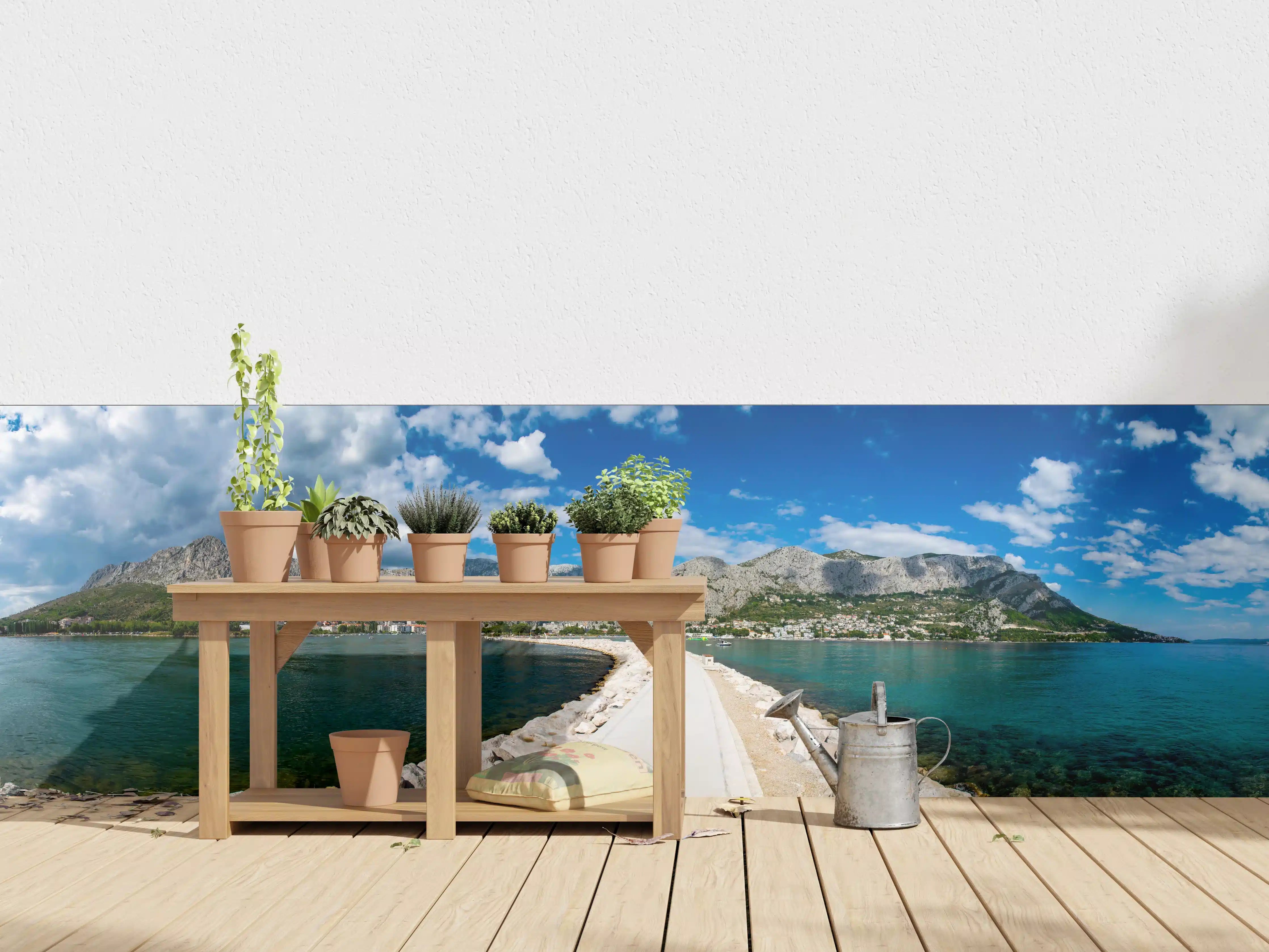 Wandverkleidung außen - Ein Panoramabild von Omis - Kroatien