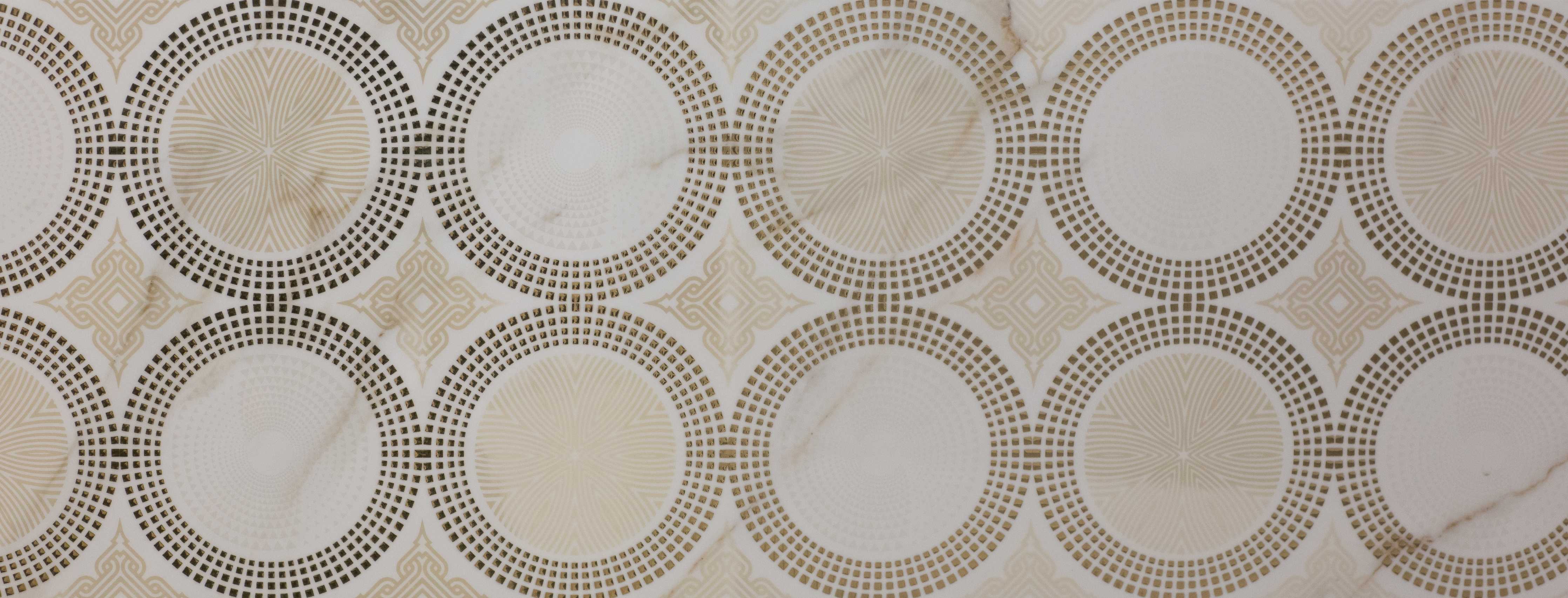 Wandverkleidung außen-Elegante beige Mosaikfliesen mit Musterdetails
