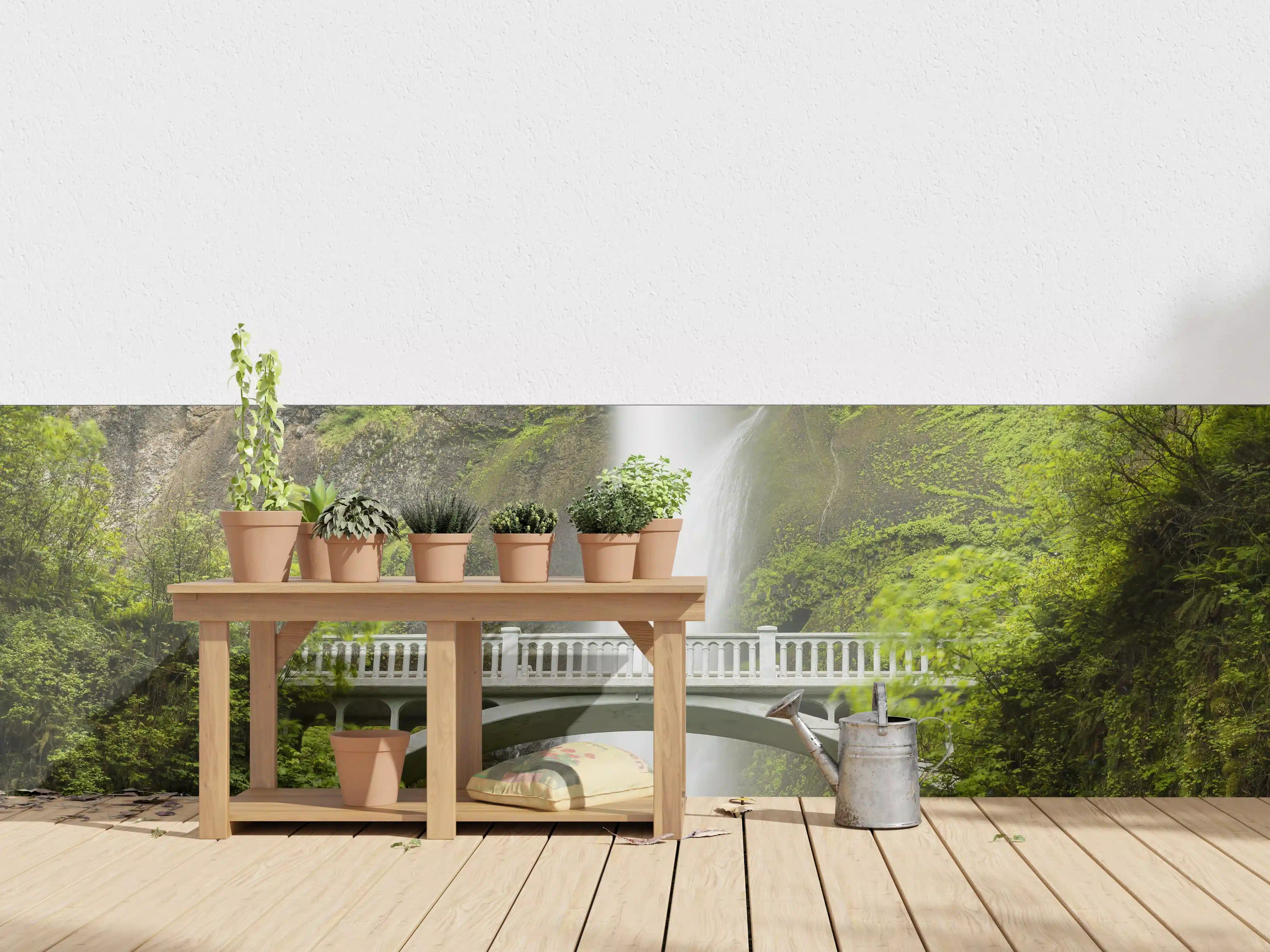 Wandverkleidung außen - Erhabene grüne Wasserfall Landschaft mit sanften Grautönen
