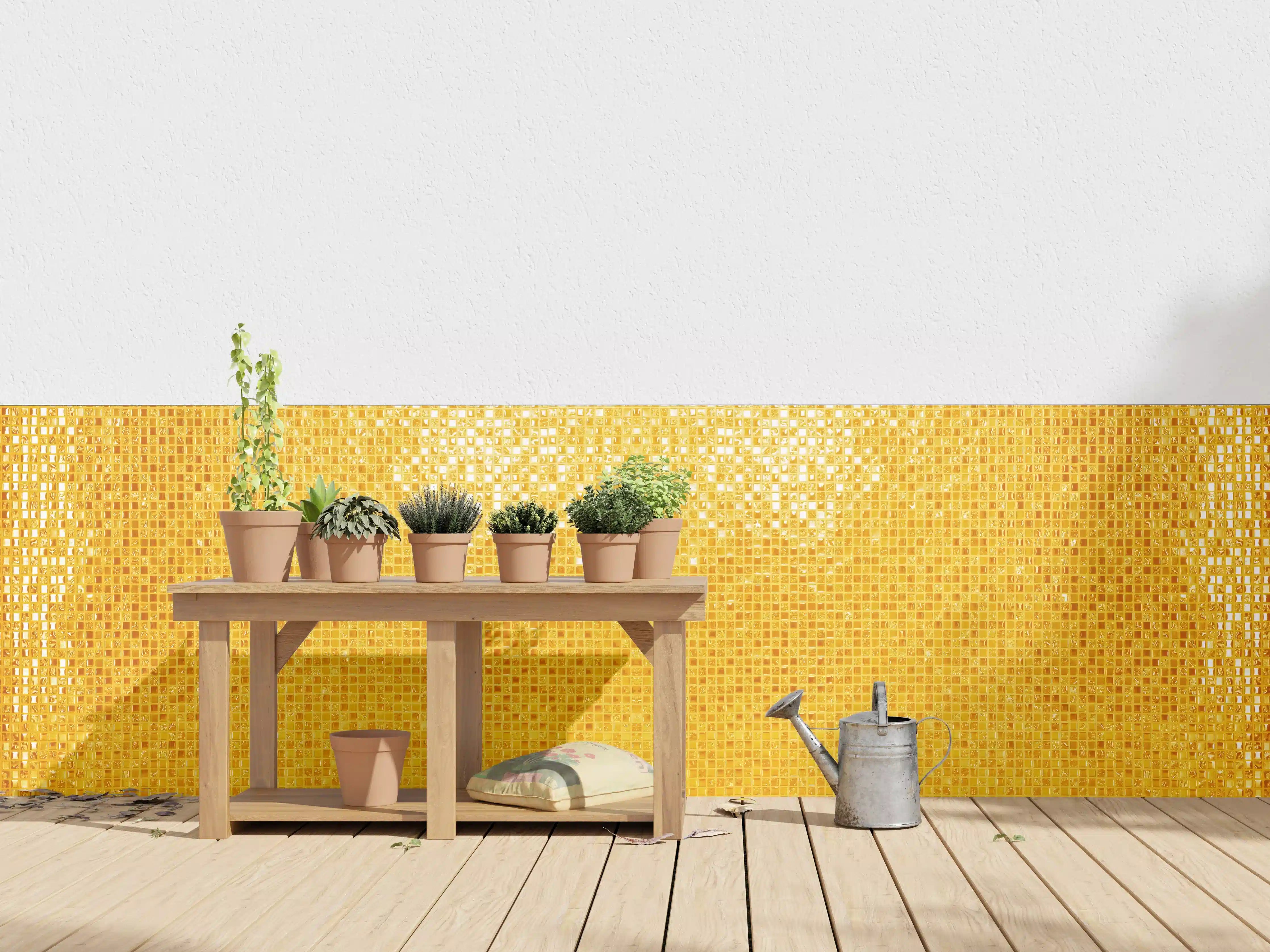 Wandverkleidung außen - Goldgelbe Mosaikfliesen