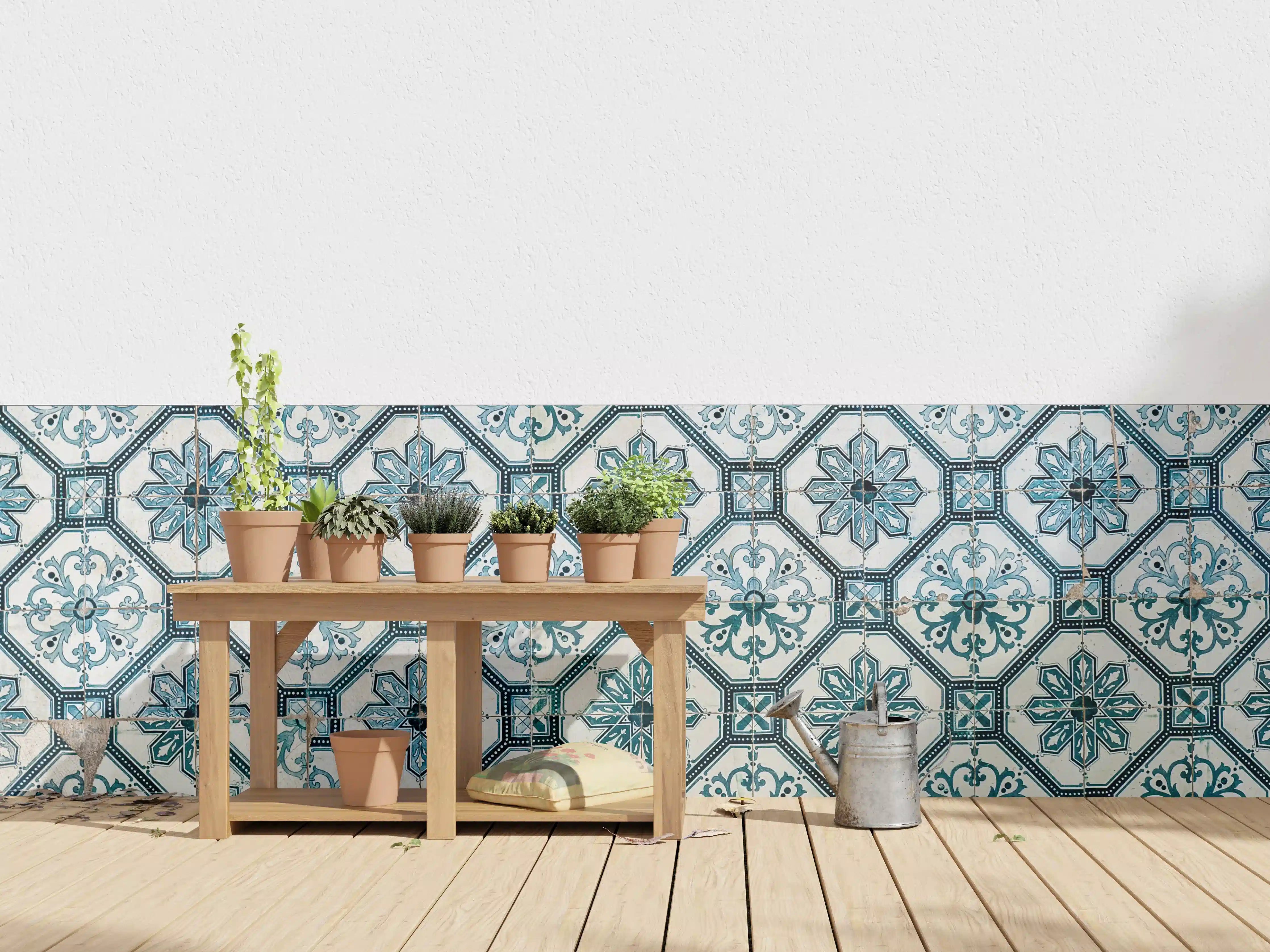 Wandverkleidung außen - Graue Fliesen mit Blumenmuster