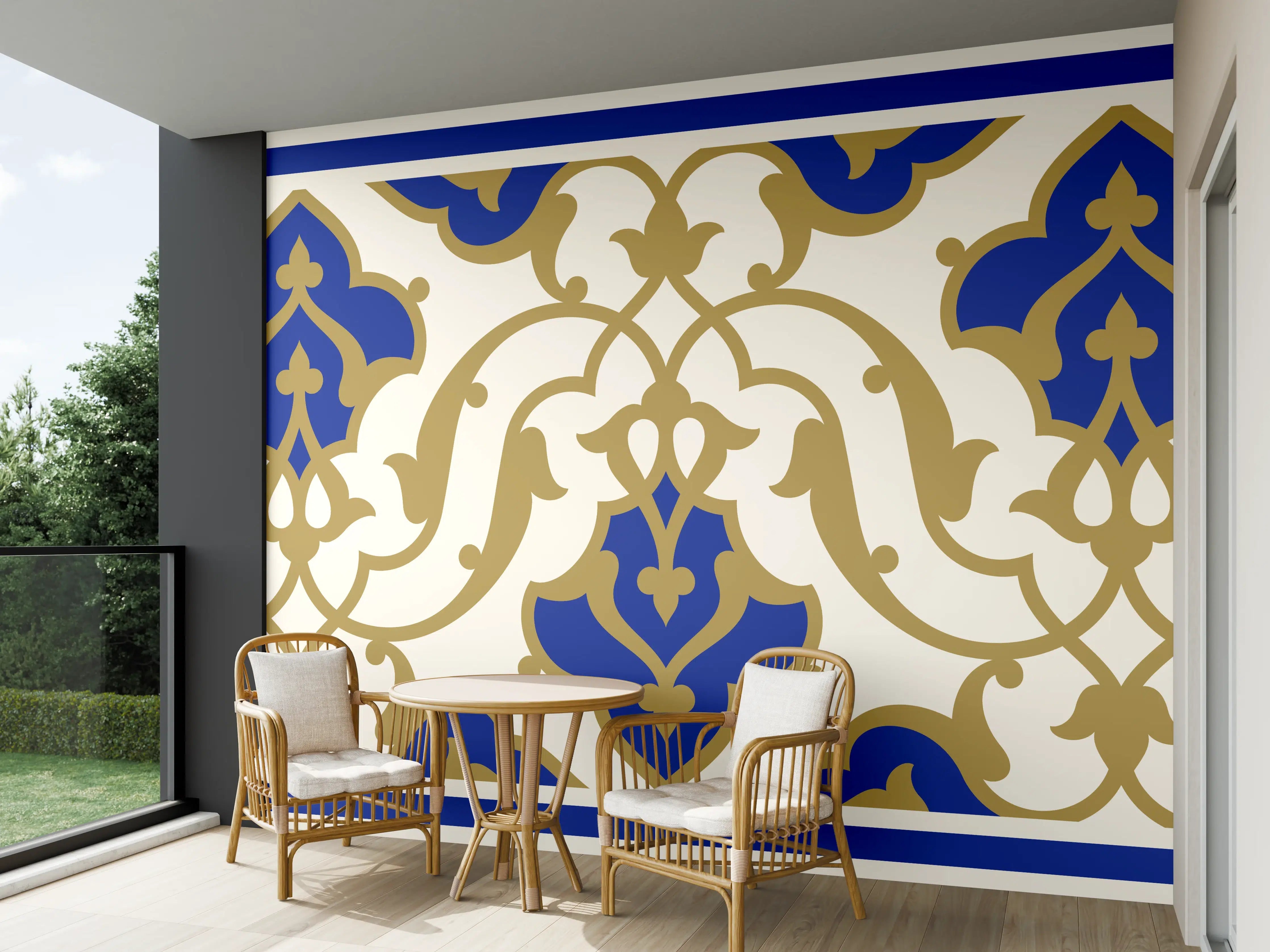 Wandverkleidung außen - Graue und goldene Ornamentkunst